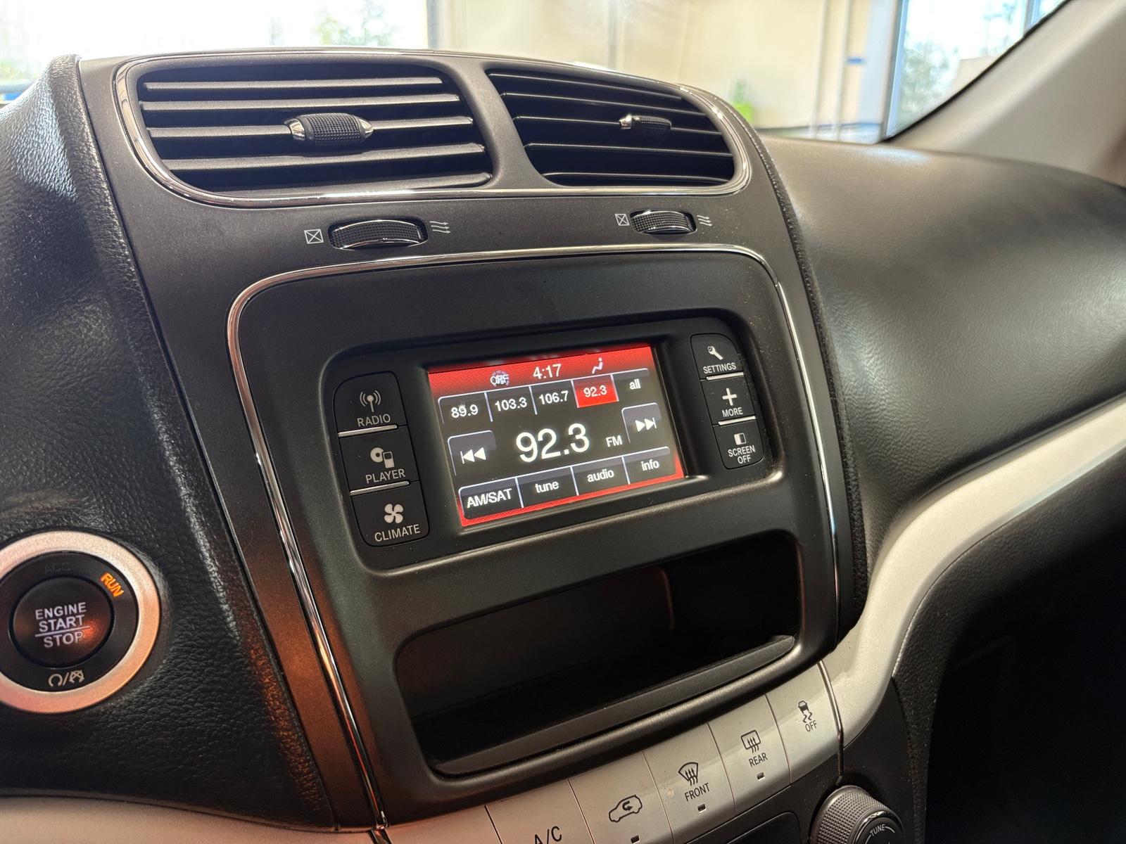 Thumbnail: 2018 Dodge Journey - 4