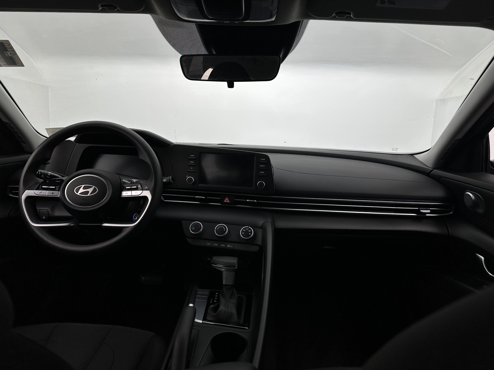 Thumbnail: 2025 Hyundai Elantra - 3