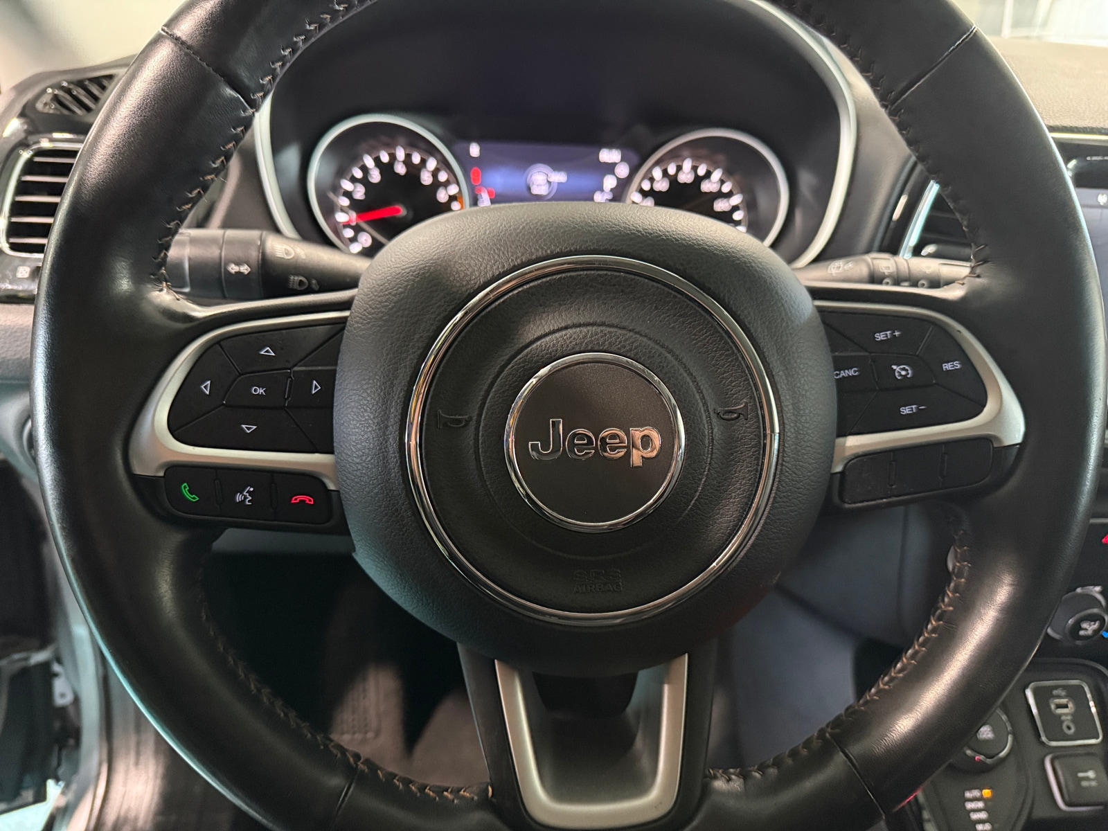 Thumbnail: 2018 Jeep Compass - 4