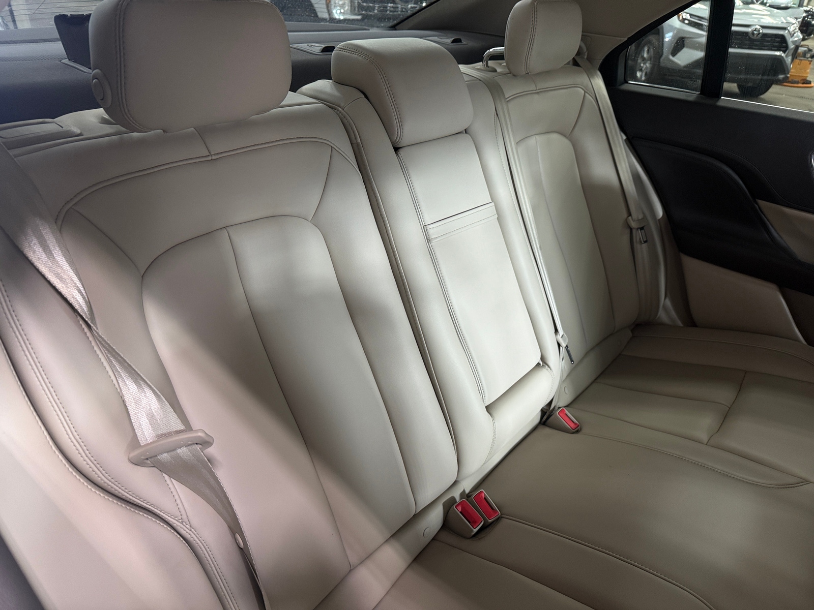 Thumbnail: 2019 Lincoln Continental - 5