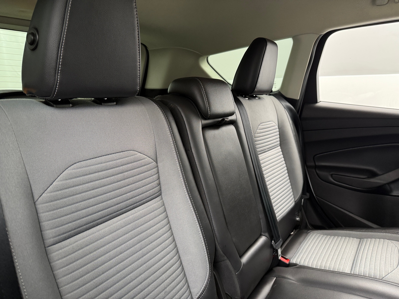 Thumbnail: 2019 Ford Escape - 6