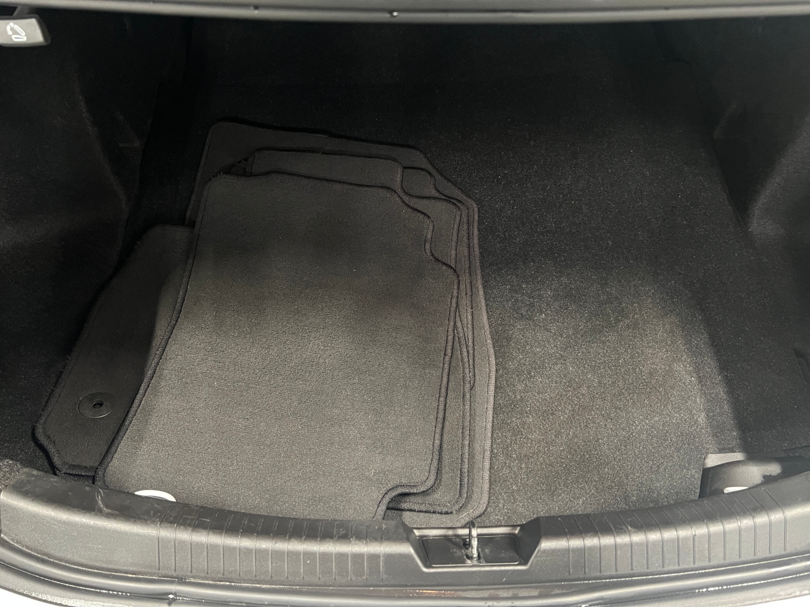 Thumbnail: 2019 Chevrolet Malibu - 7