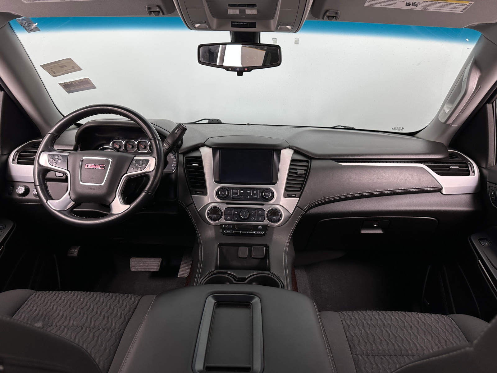 Thumbnail: 2019 GMC Yukon - 3