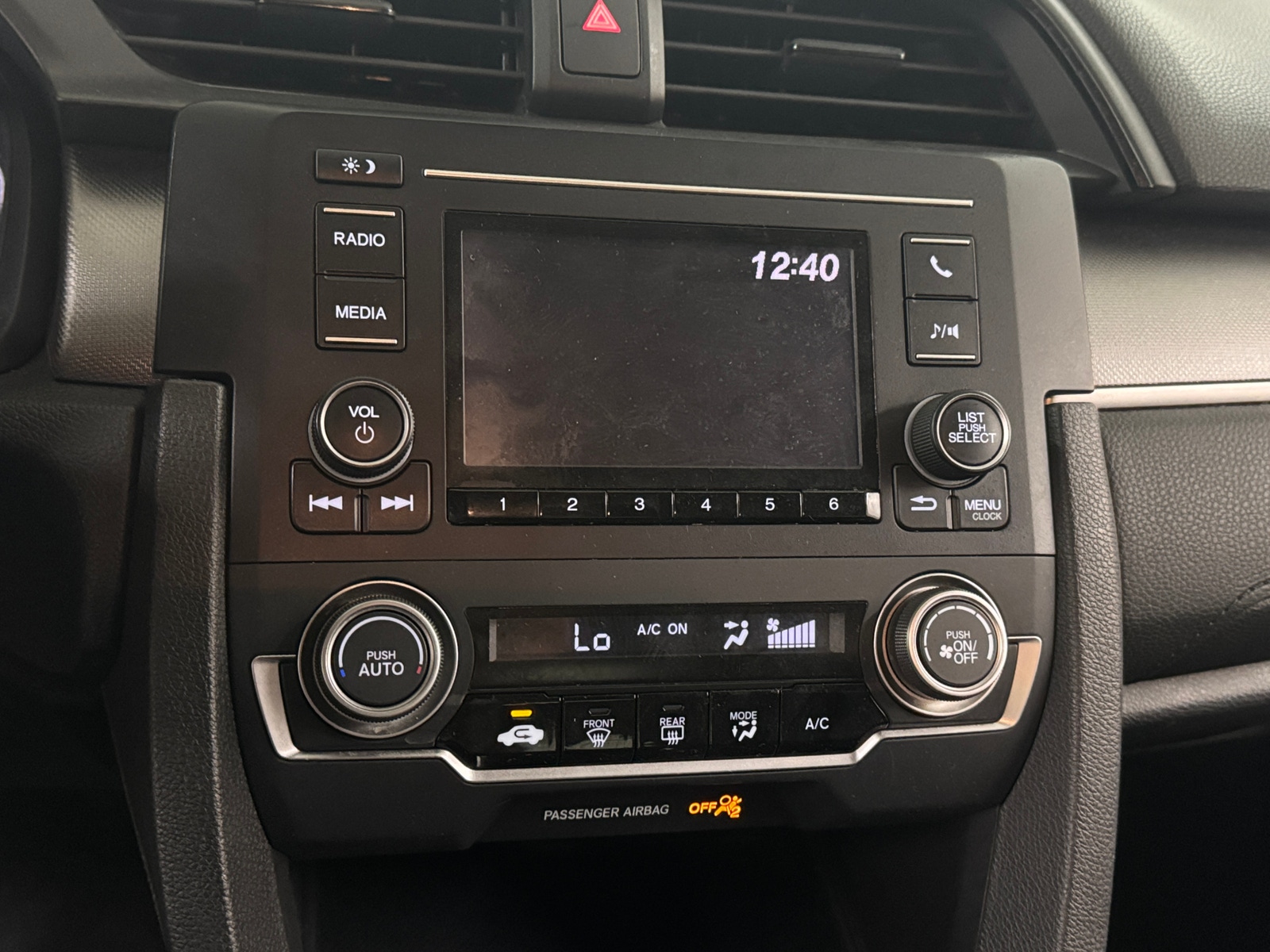 Thumbnail: 2016 Honda Civic - 4