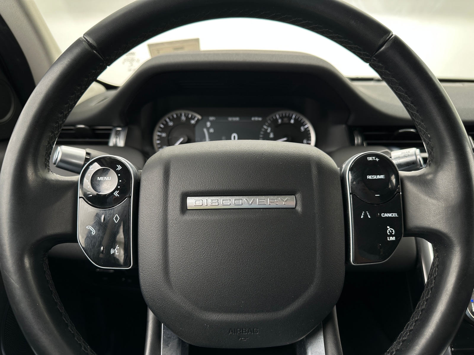 Thumbnail: 2020 Land Rover Discovery Sport - 5