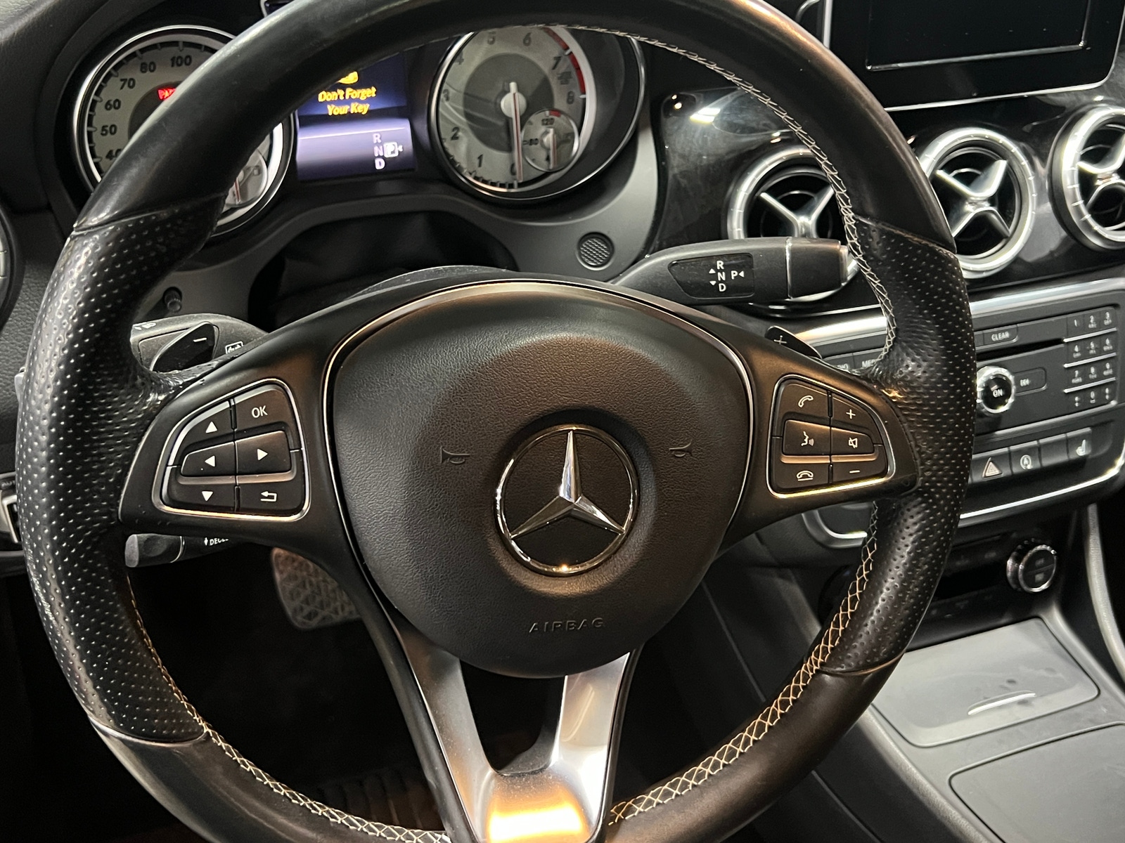 Thumbnail: 2015 Mercedes-Benz CLA - 3