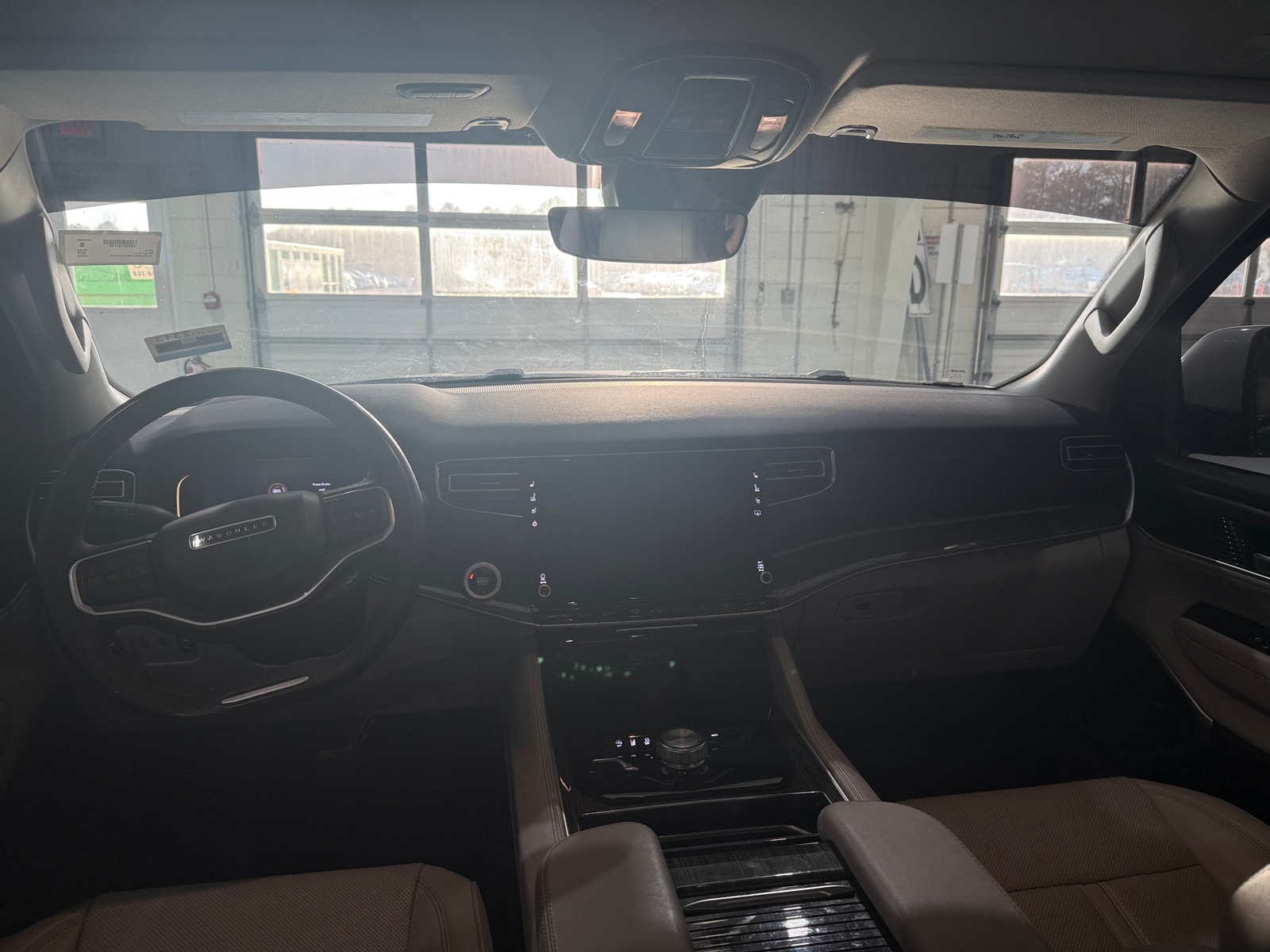 Thumbnail: 2022 Jeep Wagoneer - 2