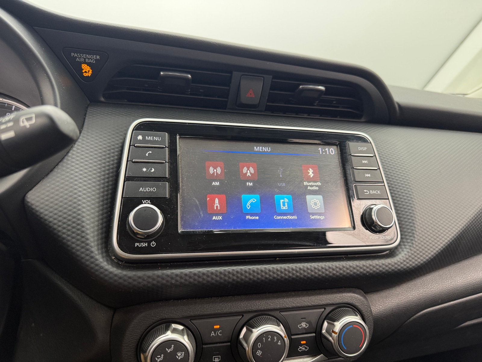 Thumbnail: 2023 Nissan Kicks - 4