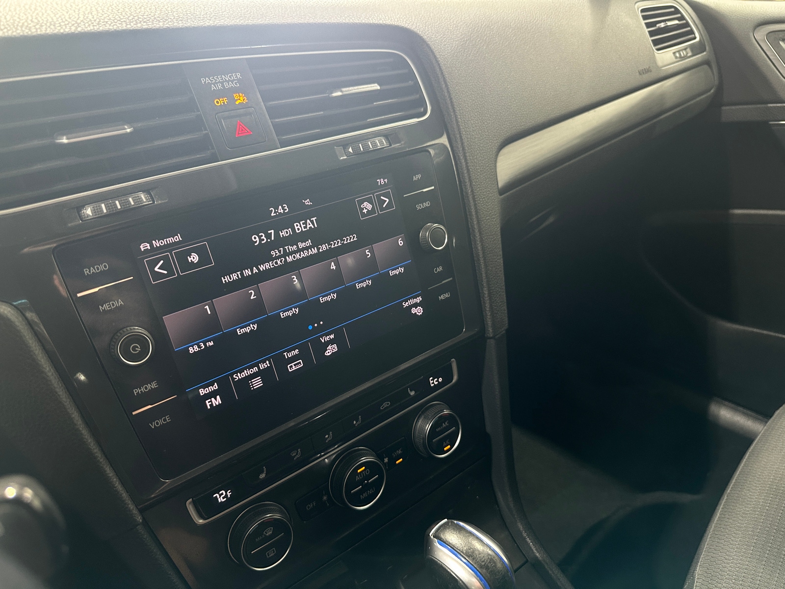 Thumbnail: 2019 Volkswagen e-Golf - 4