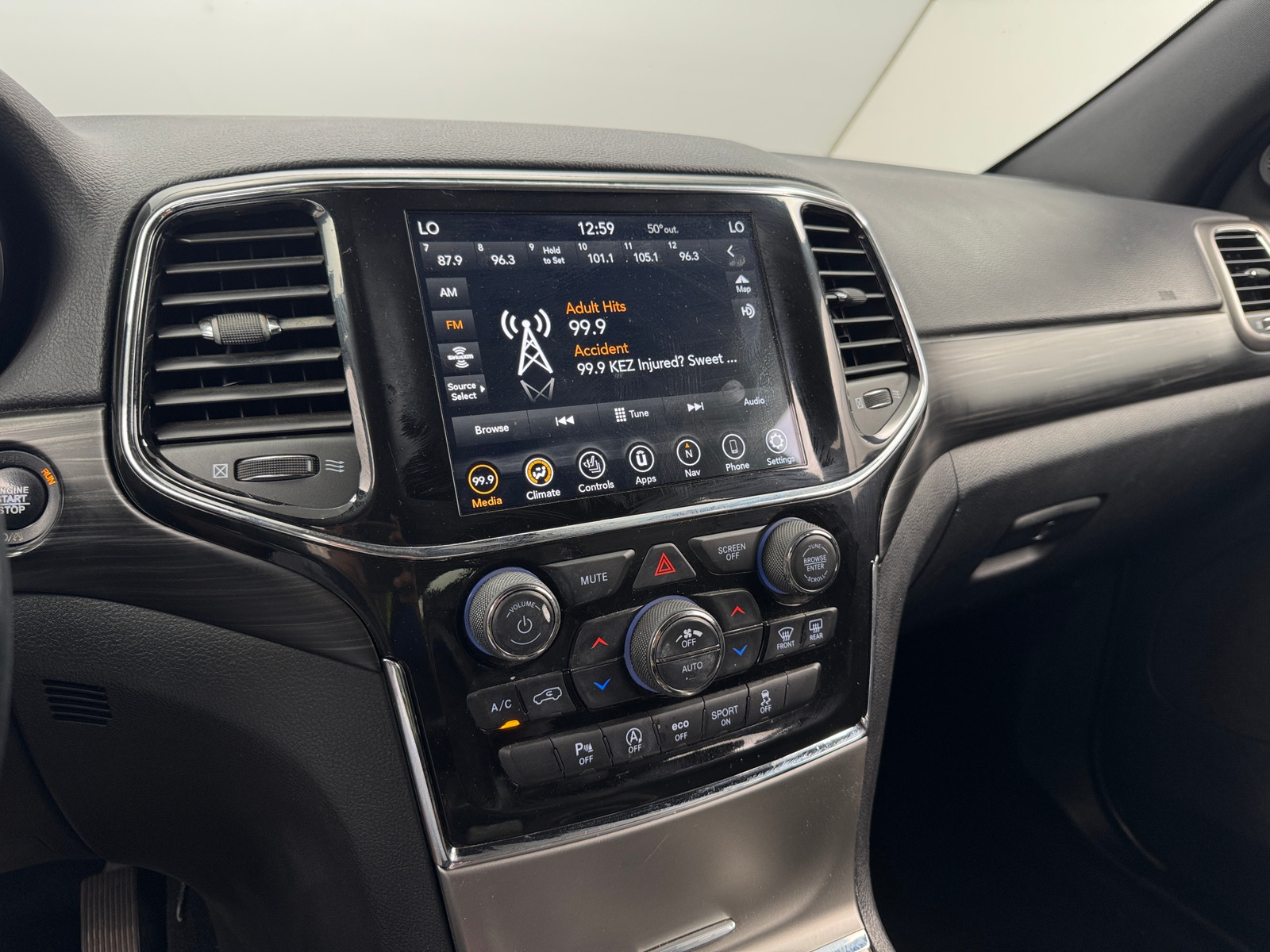 Thumbnail: 2021 Jeep Grand Cherokee - 3