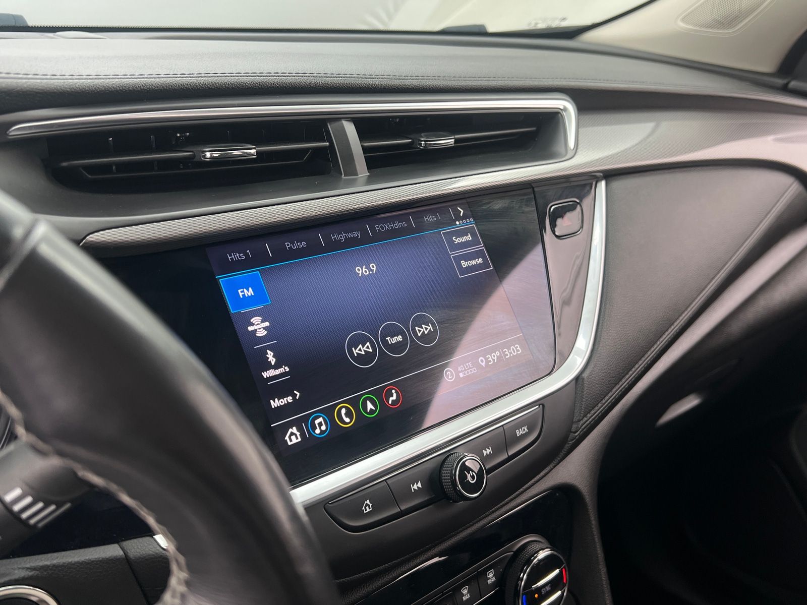 Thumbnail: 2020 Buick Encore GX - 3