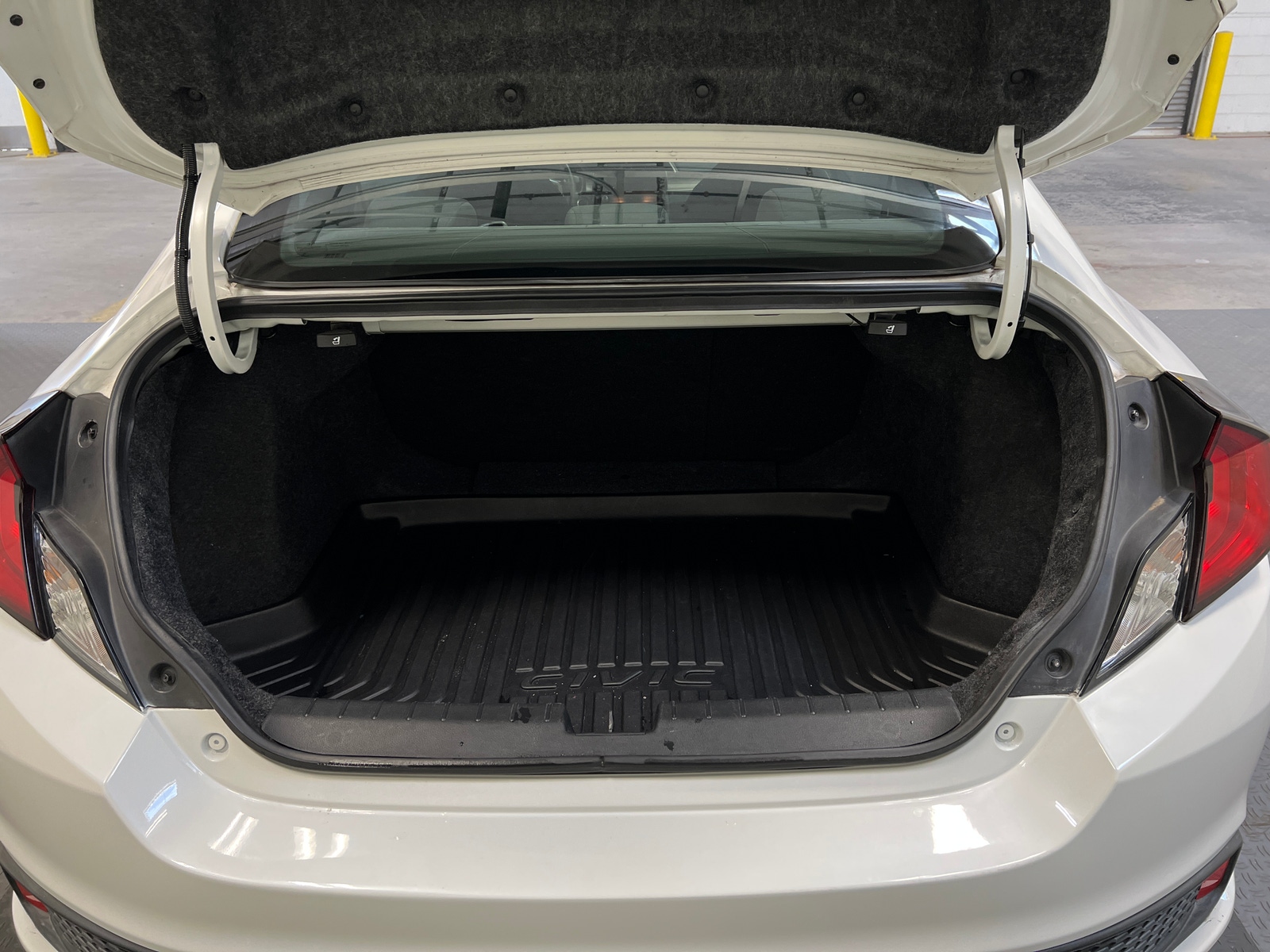 Thumbnail: 2019 Honda Civic - 7