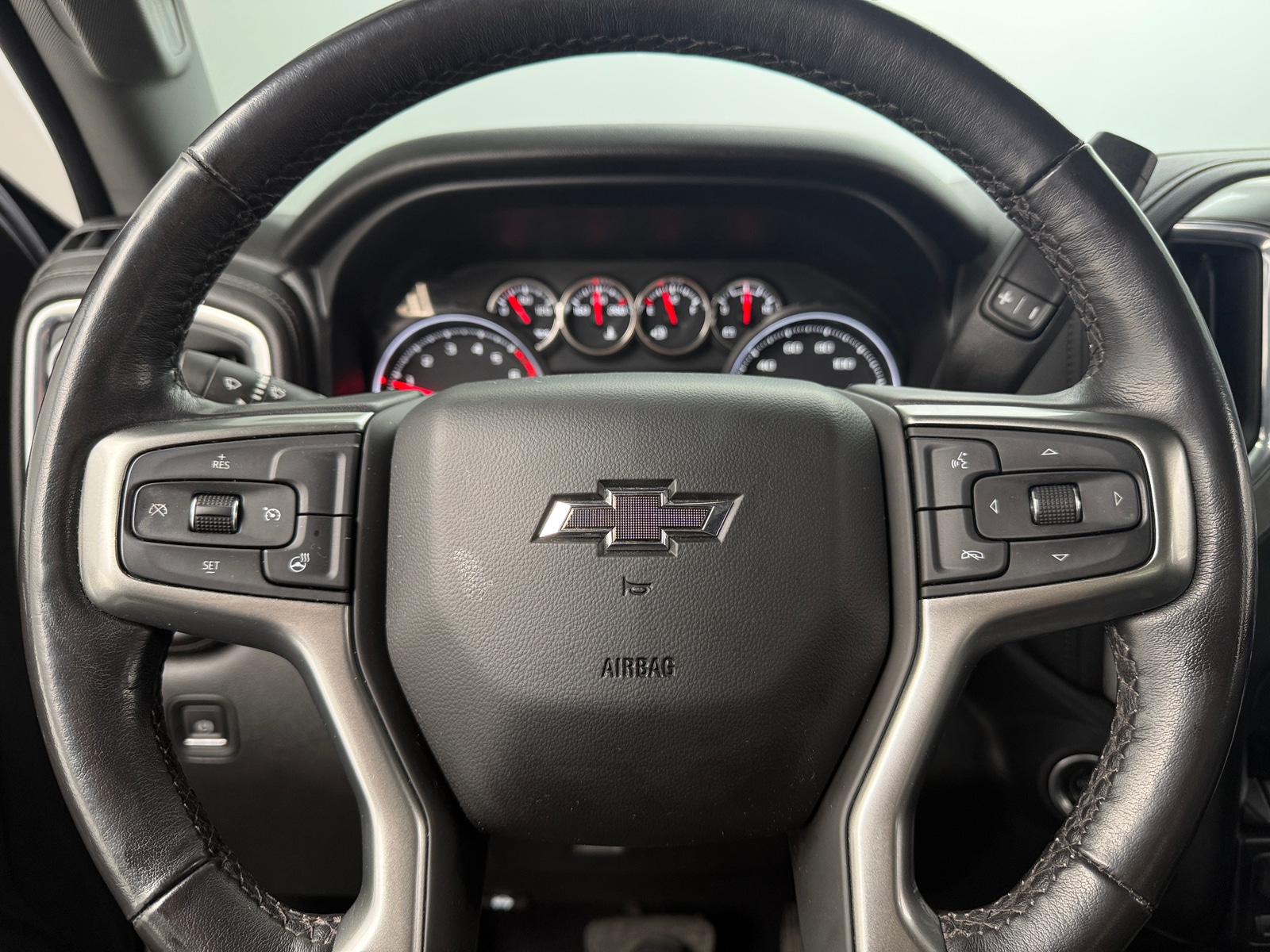 Thumbnail: 2021 Chevrolet Silverado 1500 - 5