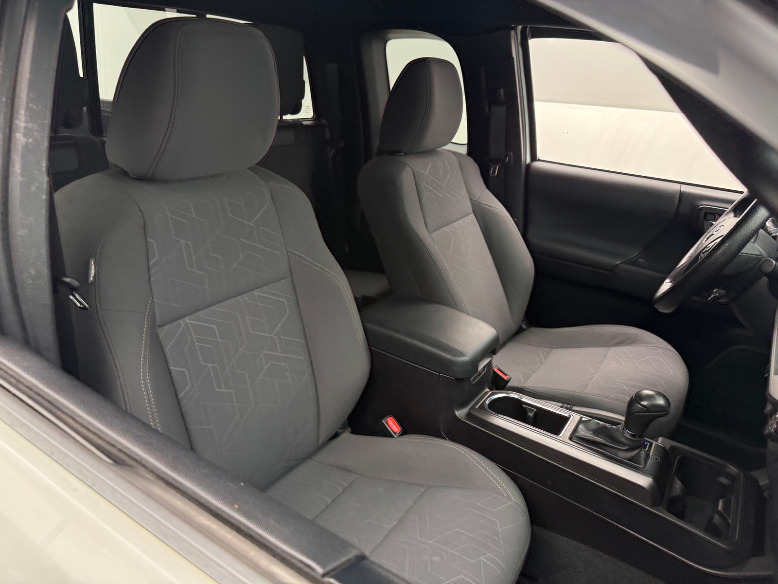 Thumbnail: 2016 Toyota Tacoma - 2