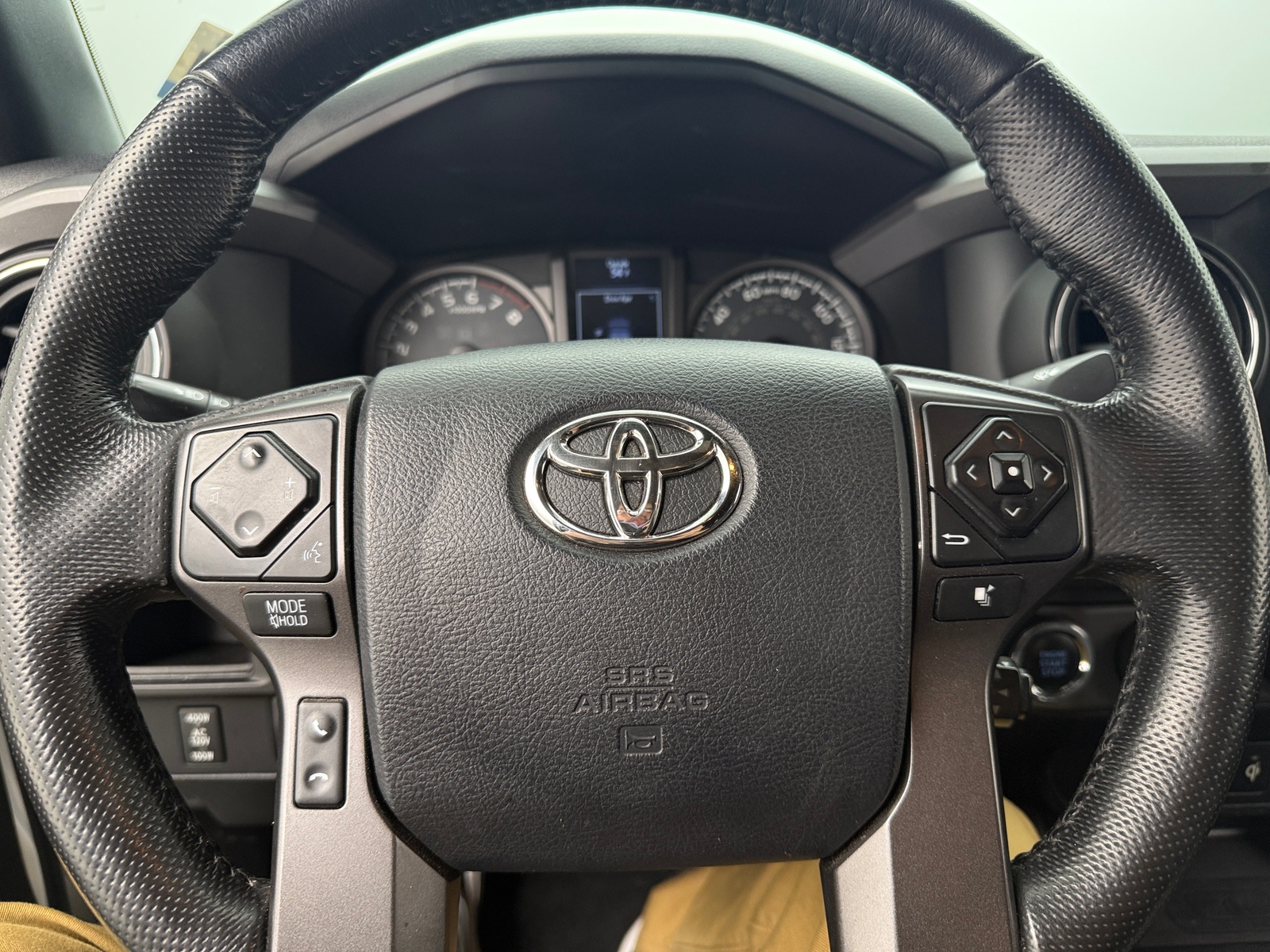 Thumbnail: 2016 Toyota Tacoma - 5