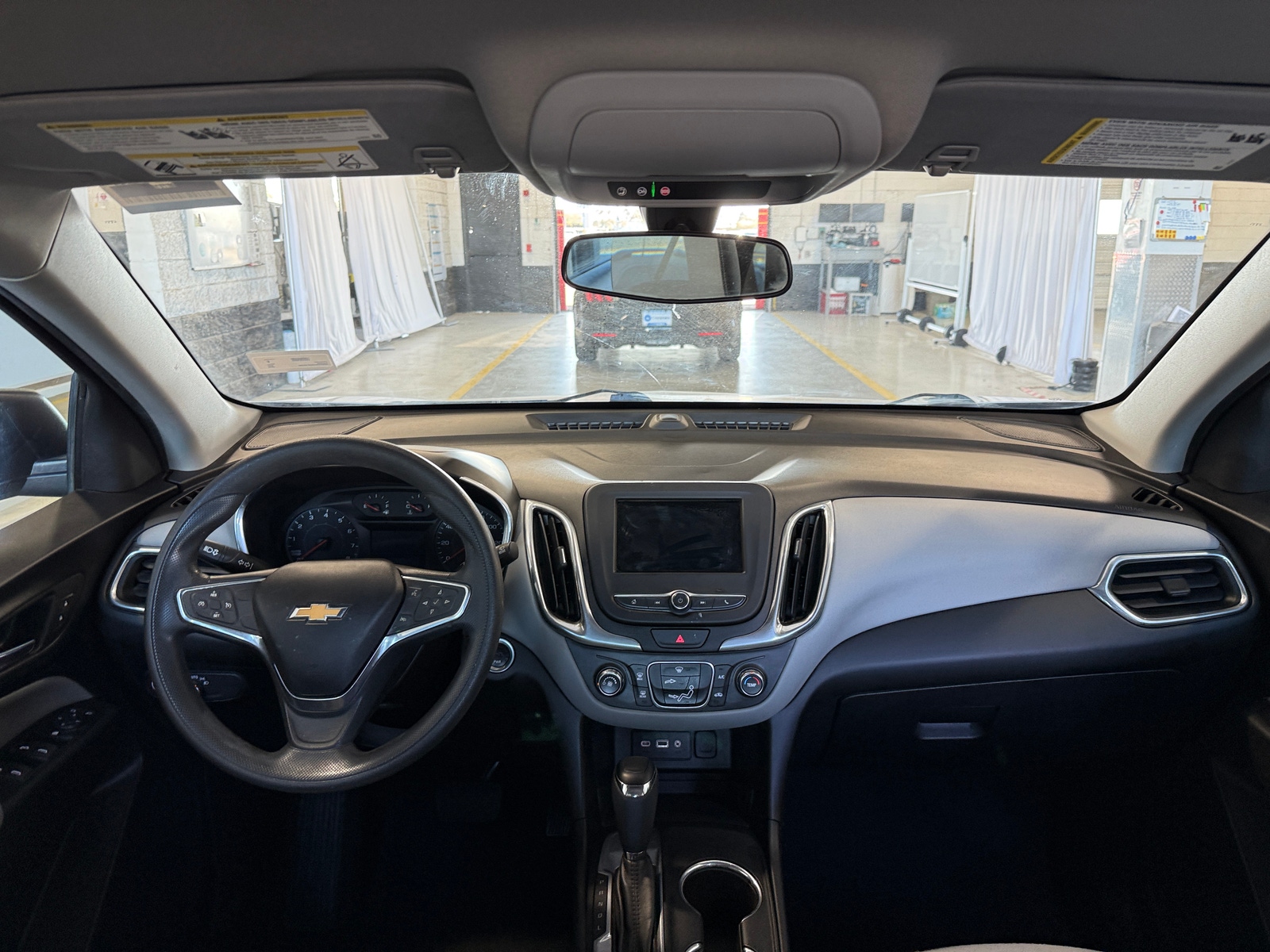 Thumbnail: 2019 Chevrolet Equinox - 3