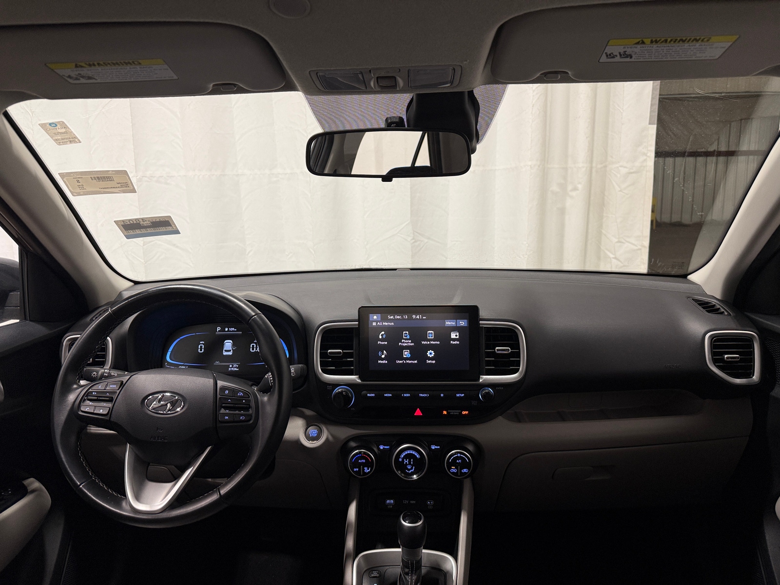 Thumbnail: 2024 Hyundai Venue - 3