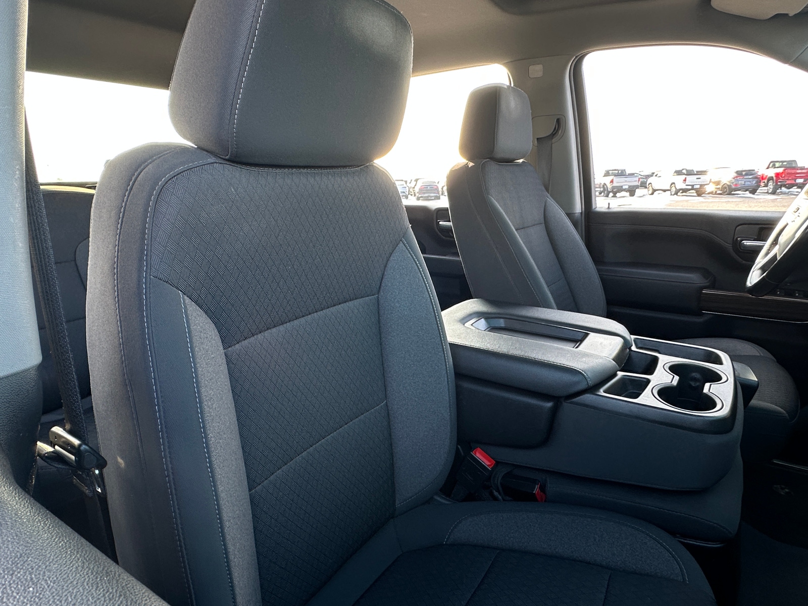 Thumbnail: 2022 Chevrolet Silverado 3500 - 2