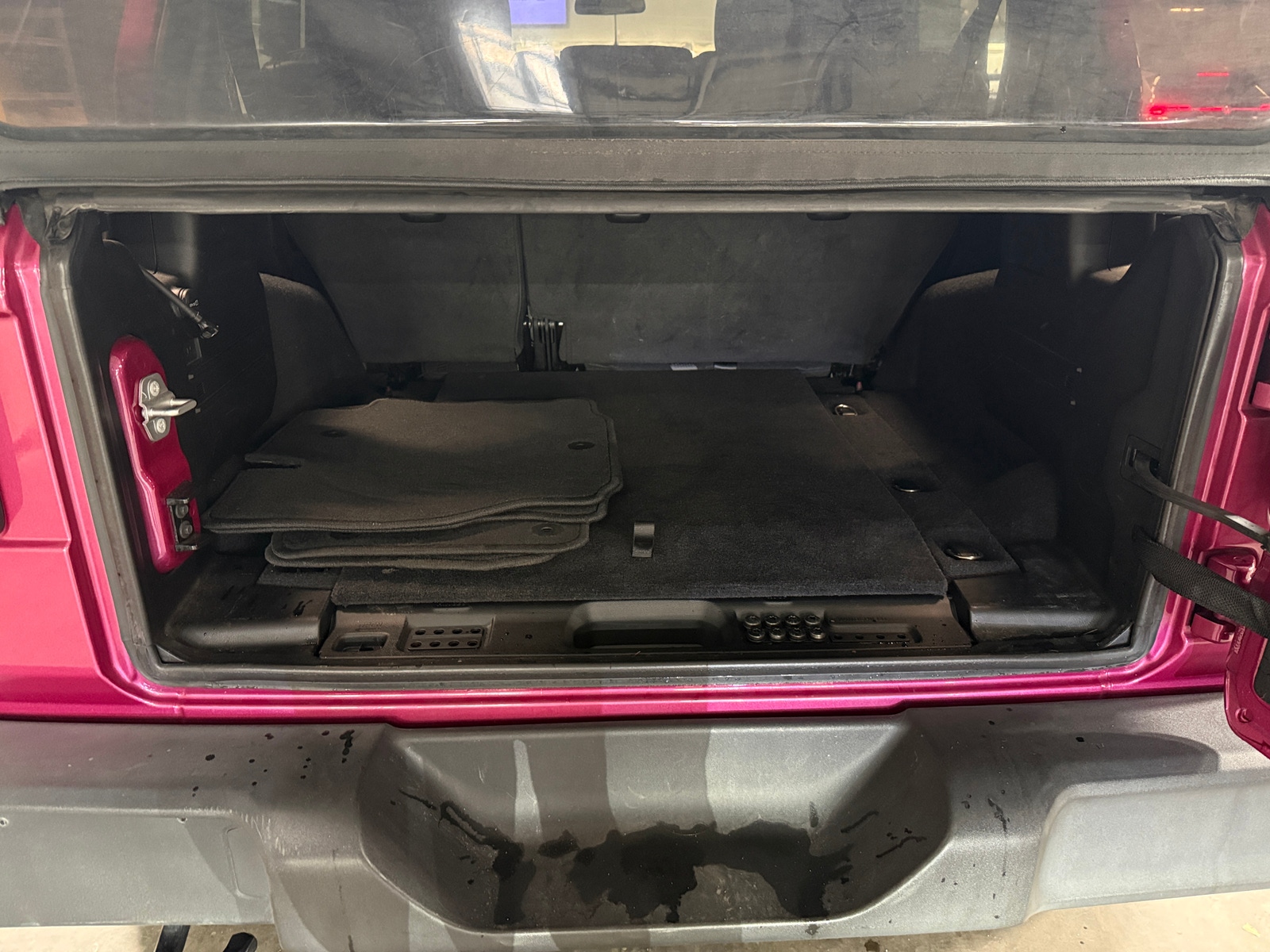 Thumbnail: 2021 Jeep Wrangler - 7