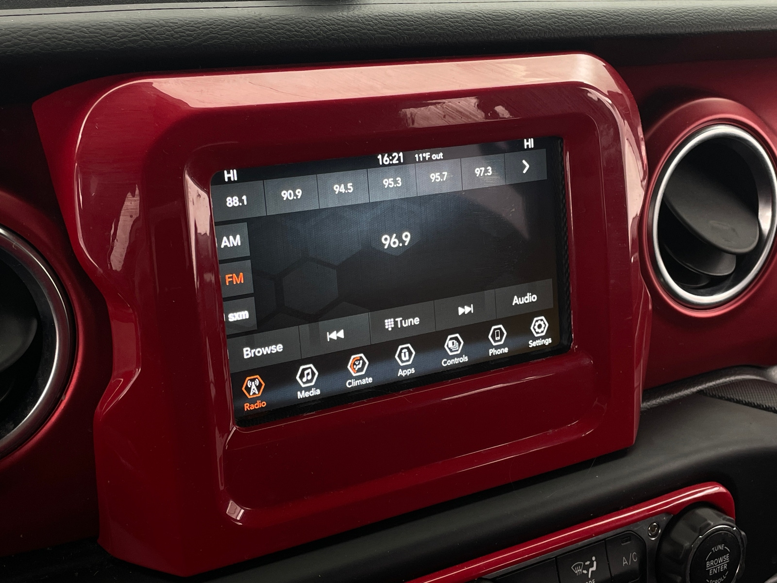 Thumbnail: 2021 Jeep Gladiator - 4