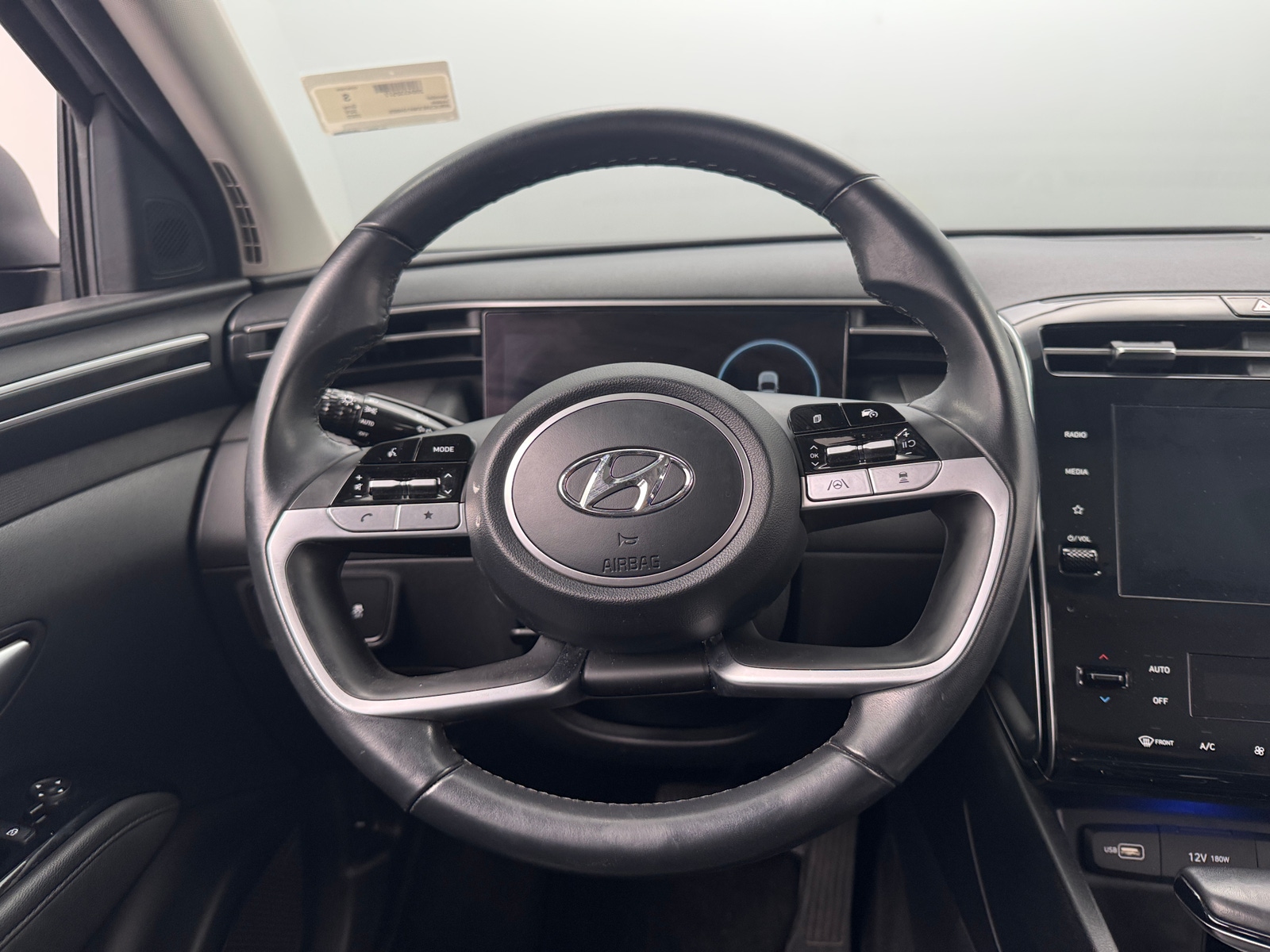 Thumbnail: 2022 Hyundai Tucson - 4