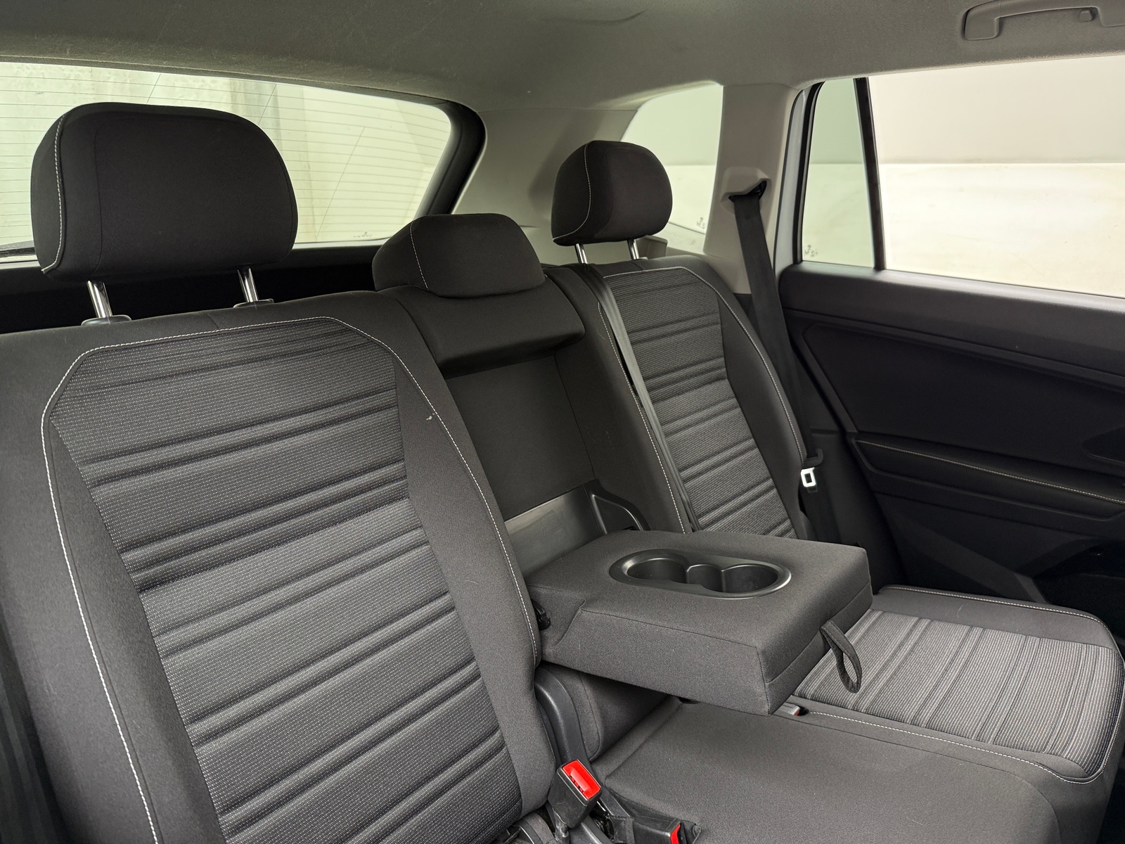 Thumbnail: 2024 Volkswagen Tiguan - 6