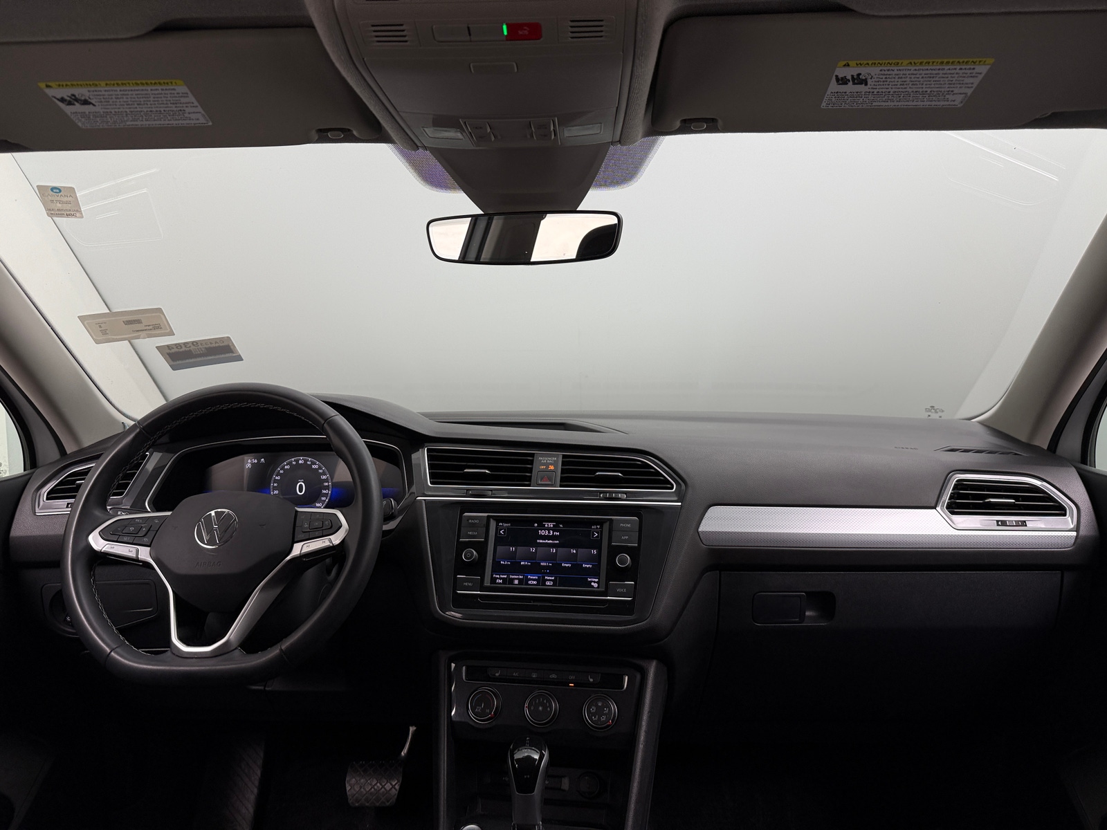 Thumbnail: 2024 Volkswagen Tiguan - 3