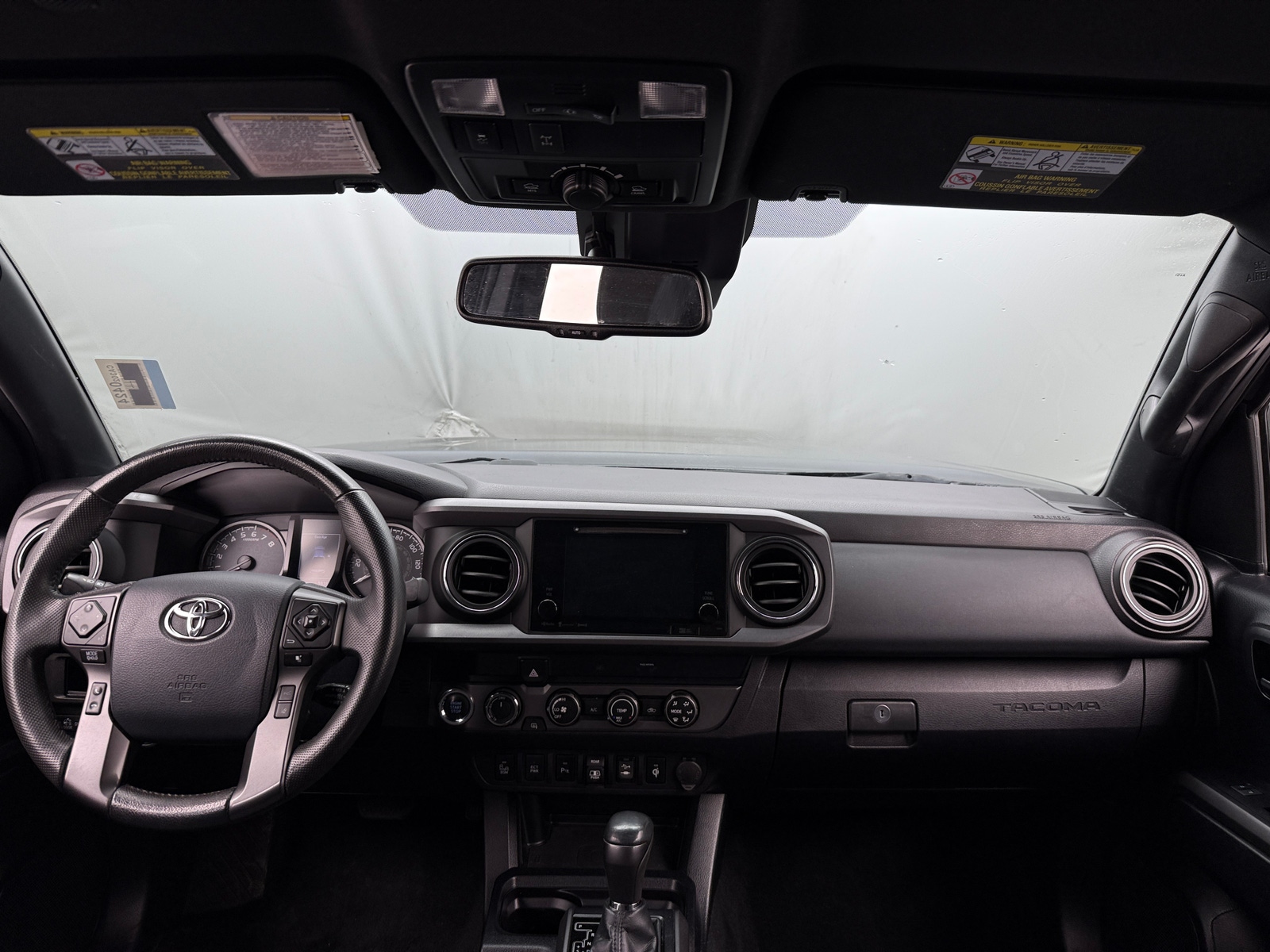 Thumbnail: 2019 Toyota Tacoma - 3