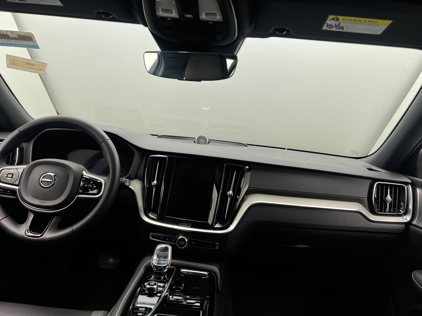 Thumbnail: 2024 Volvo V60 - 2