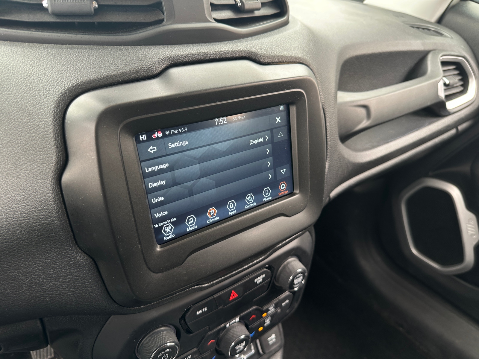 Thumbnail: 2019 Jeep Renegade - 4