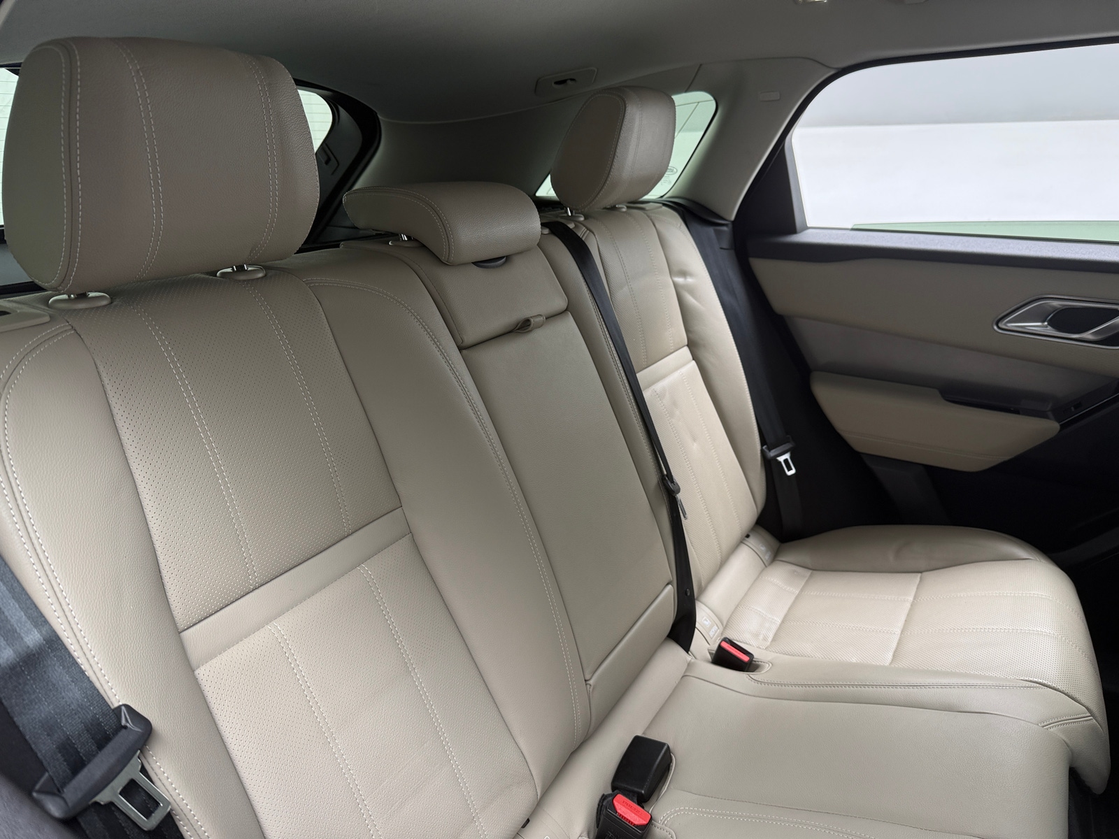 Thumbnail: 2020 Land Rover Range Rover Velar - 5