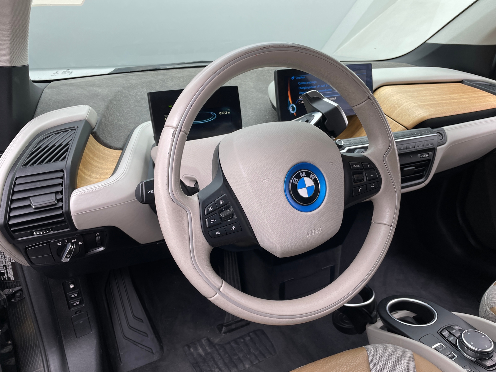 Thumbnail: 2015 BMW i3 - 5