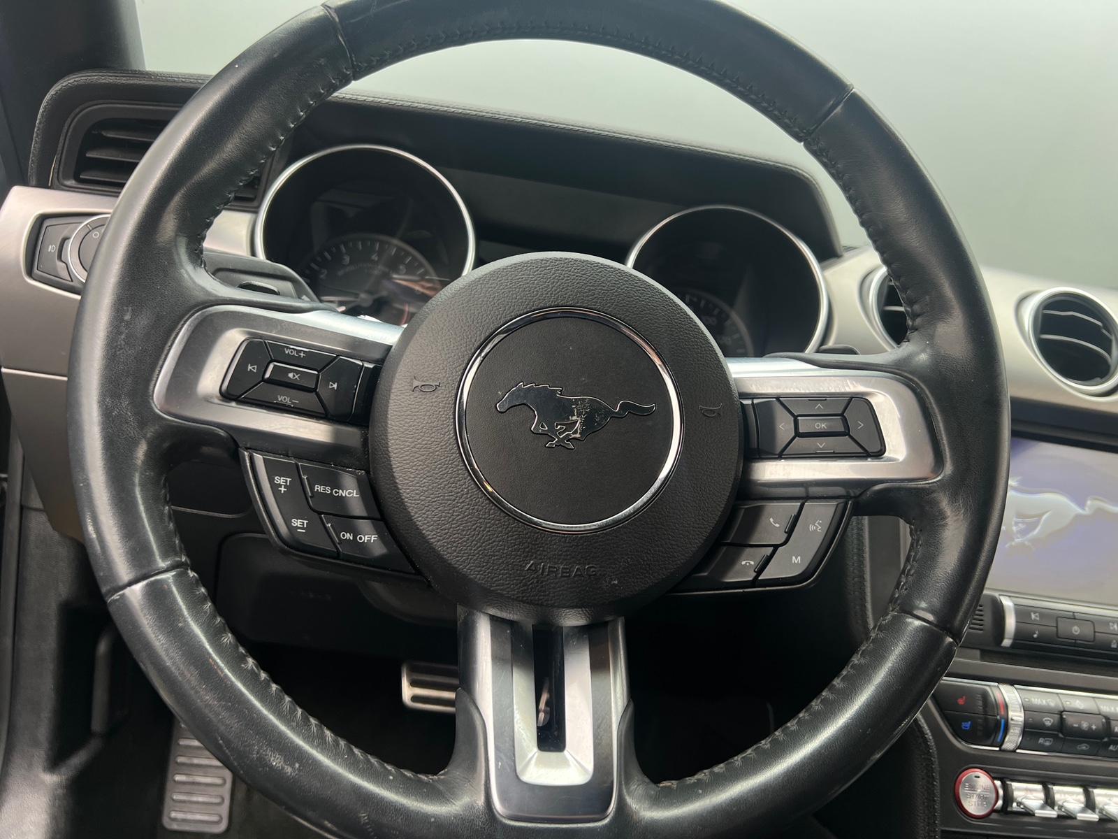 Thumbnail: 2018 Ford Mustang - 5