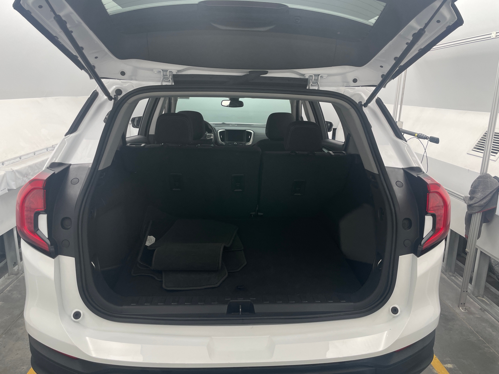 Thumbnail: 2024 GMC Terrain - 7