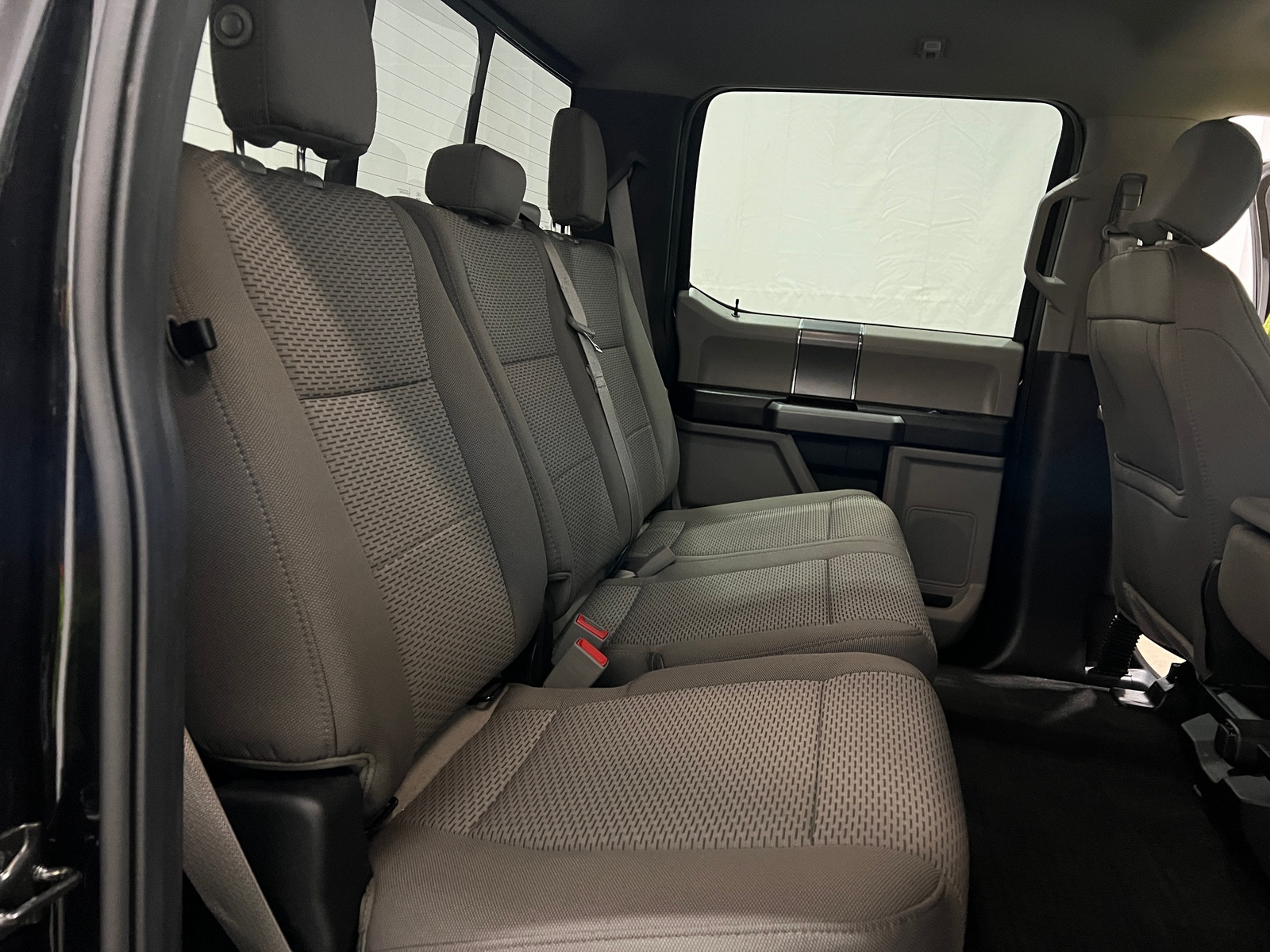 Thumbnail: 2018 Ford Econoline - 6