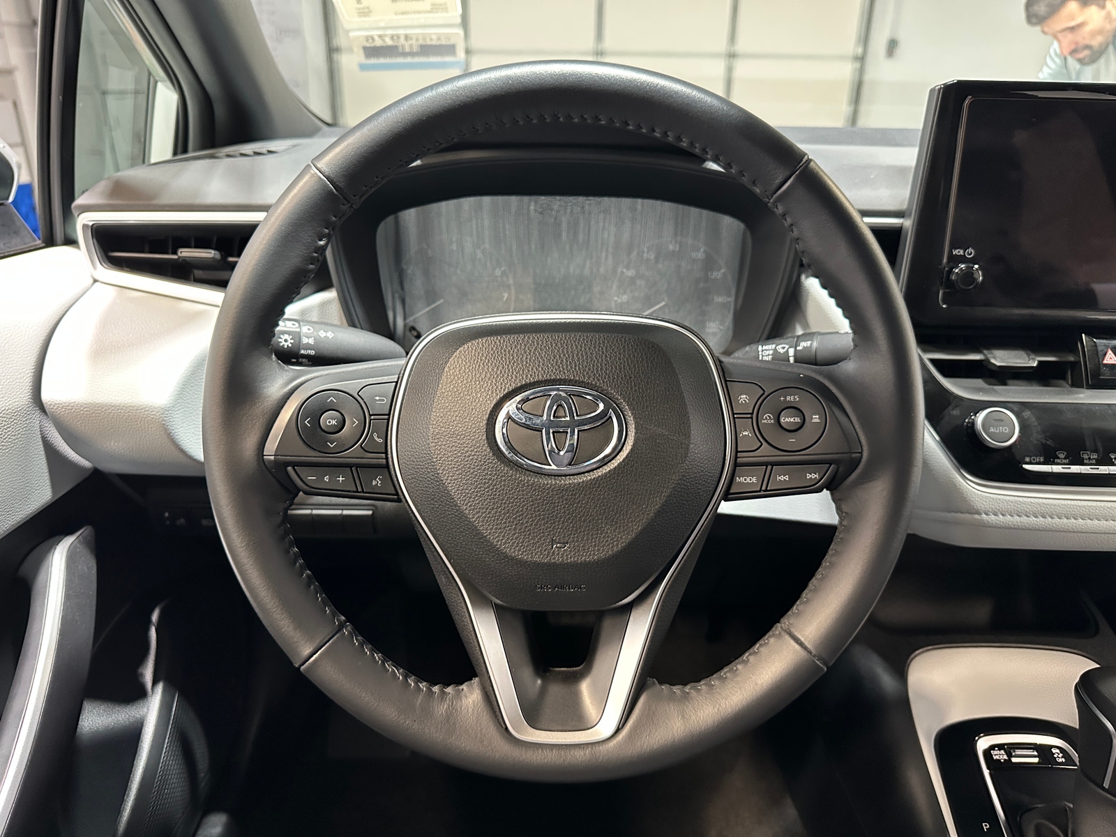 Thumbnail: 2023 Toyota Corolla - 5