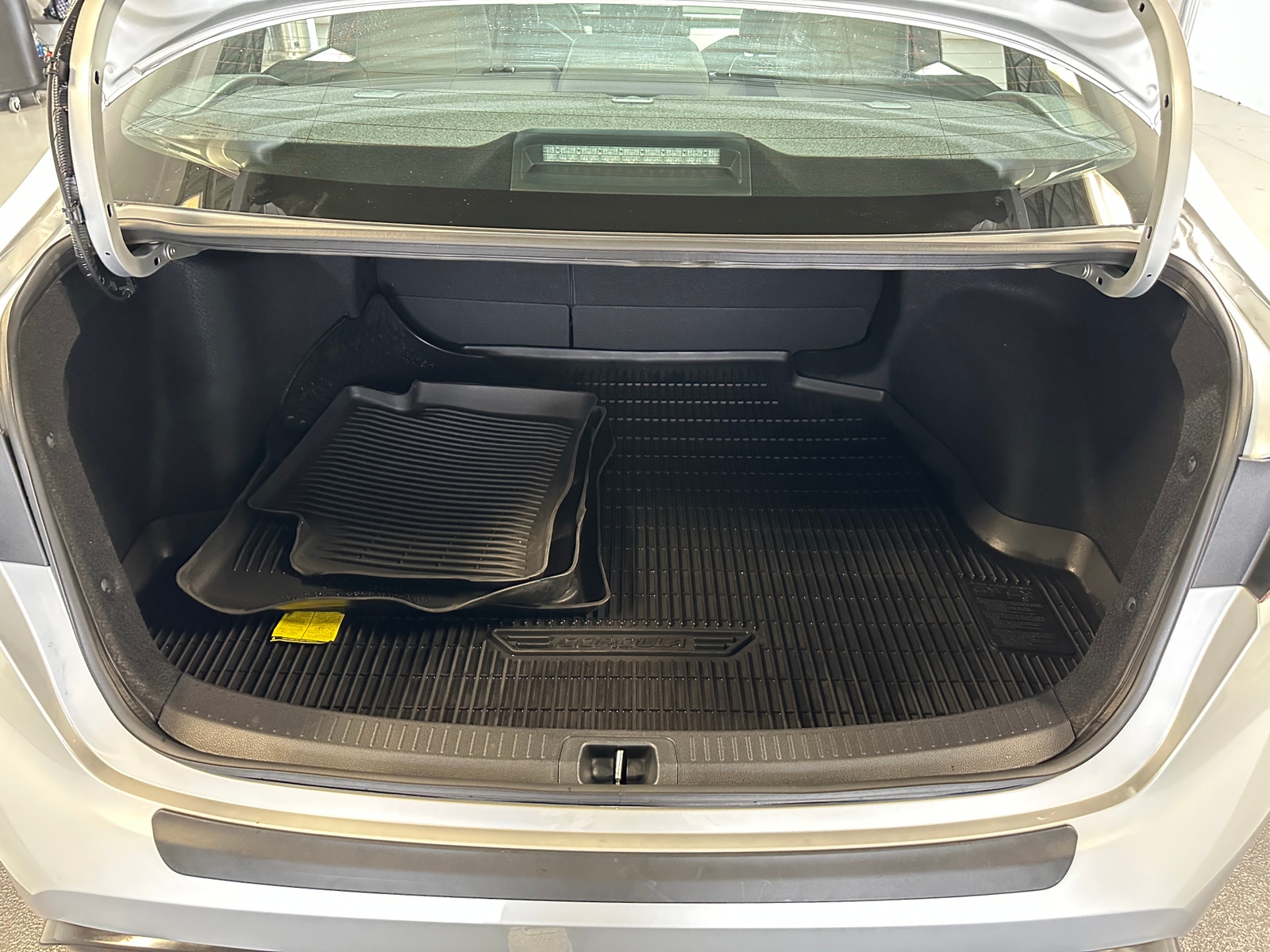 Thumbnail: 2023 Toyota Corolla - 7