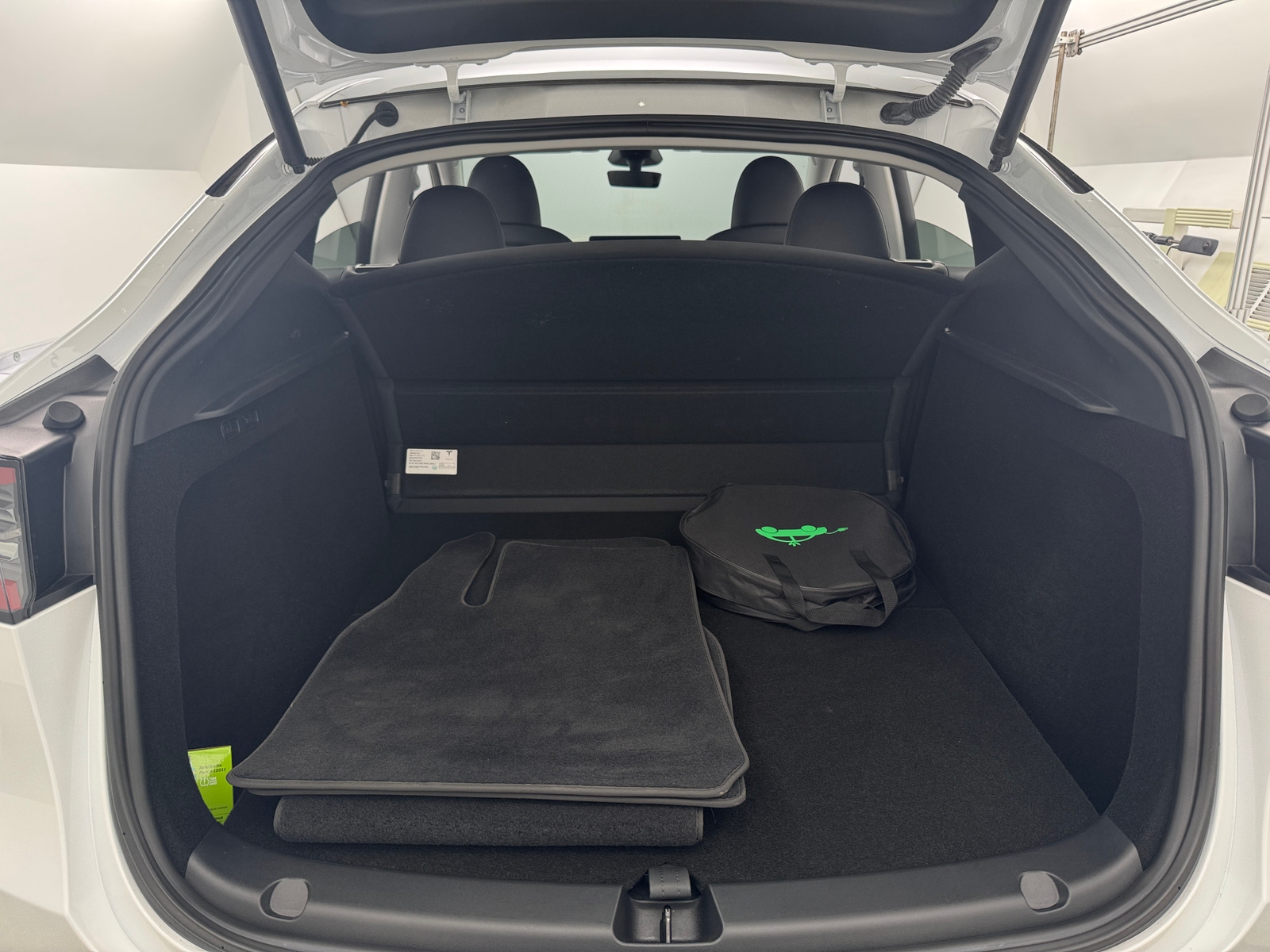 Thumbnail: 2024 Tesla Model Y - 6