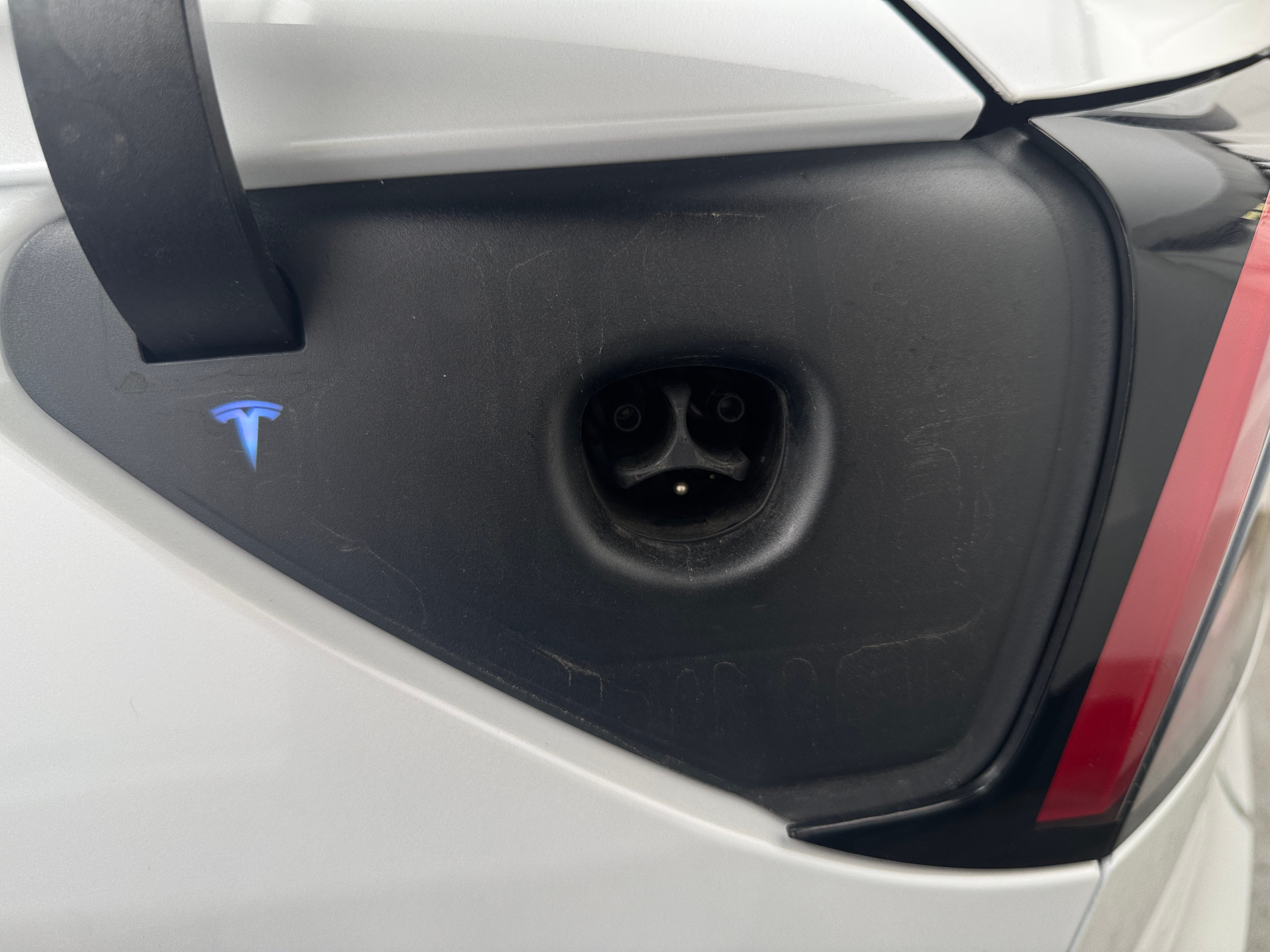 Used 2024 Tesla Model Y Performance with VIN 7SAYGDEF8RA280722 for sale in Northfield, Minnesota