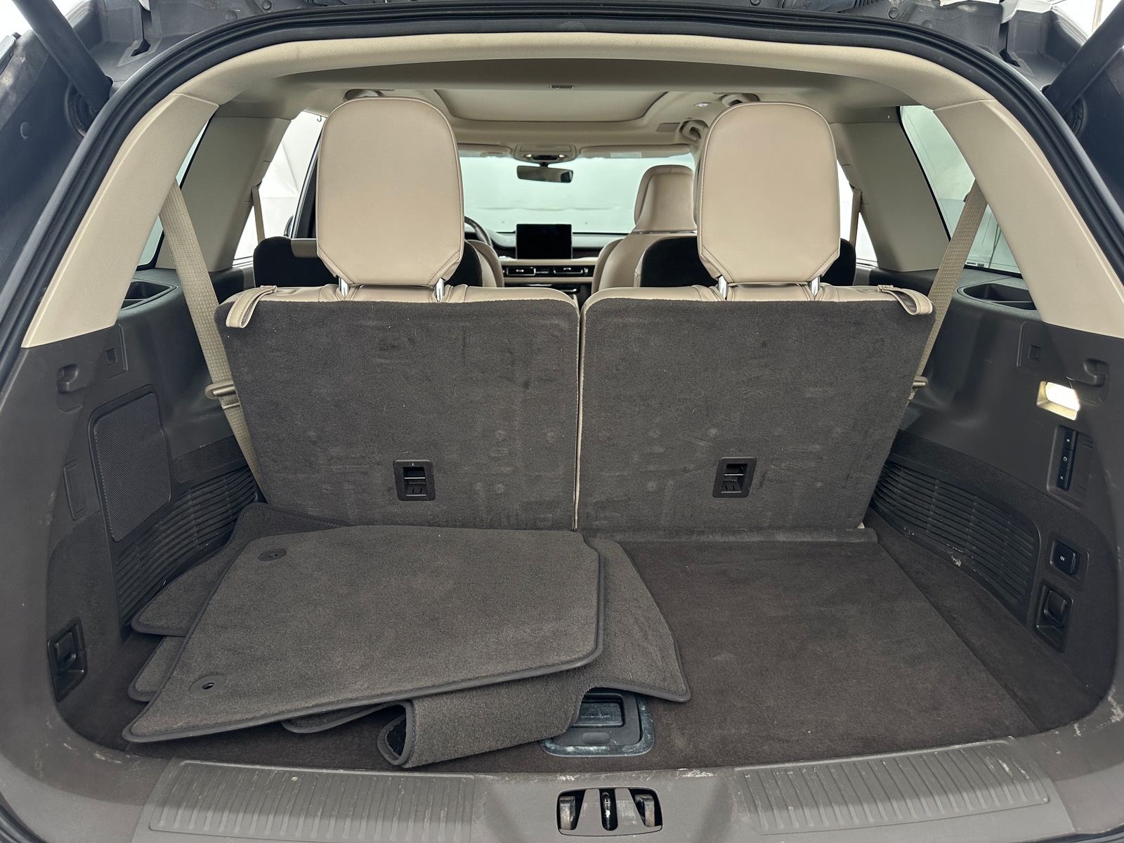 Thumbnail: 2021 Lincoln Aviator - 6