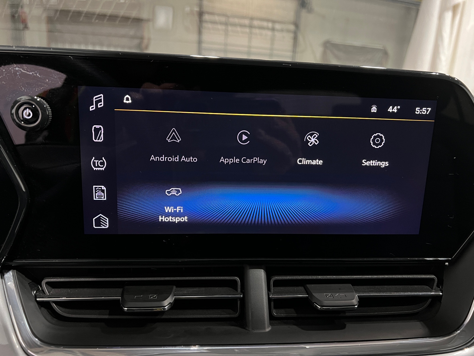 Thumbnail: 2025 Chevrolet Trax - 4