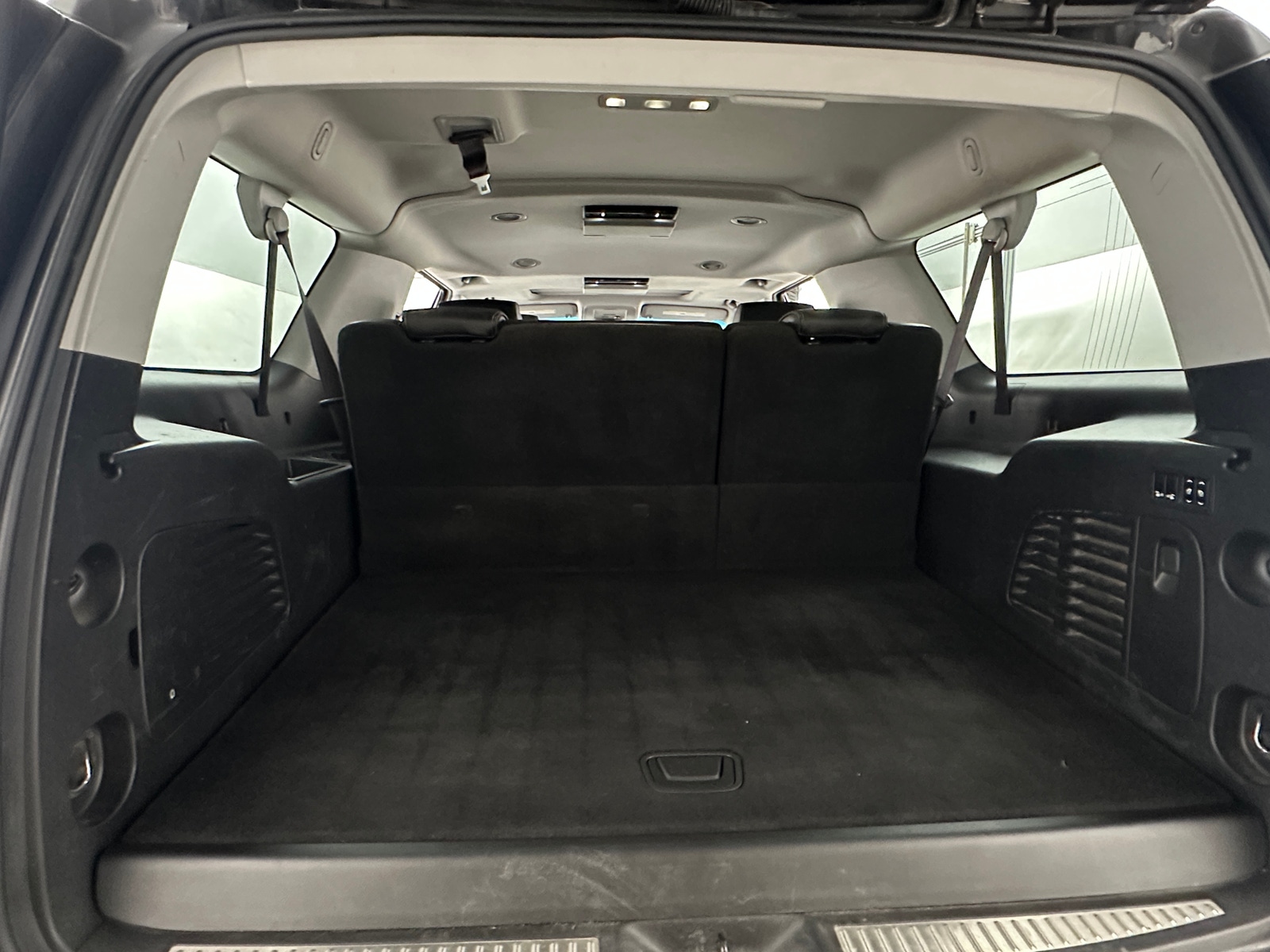 Thumbnail: 2017 GMC Yukon XL - 6