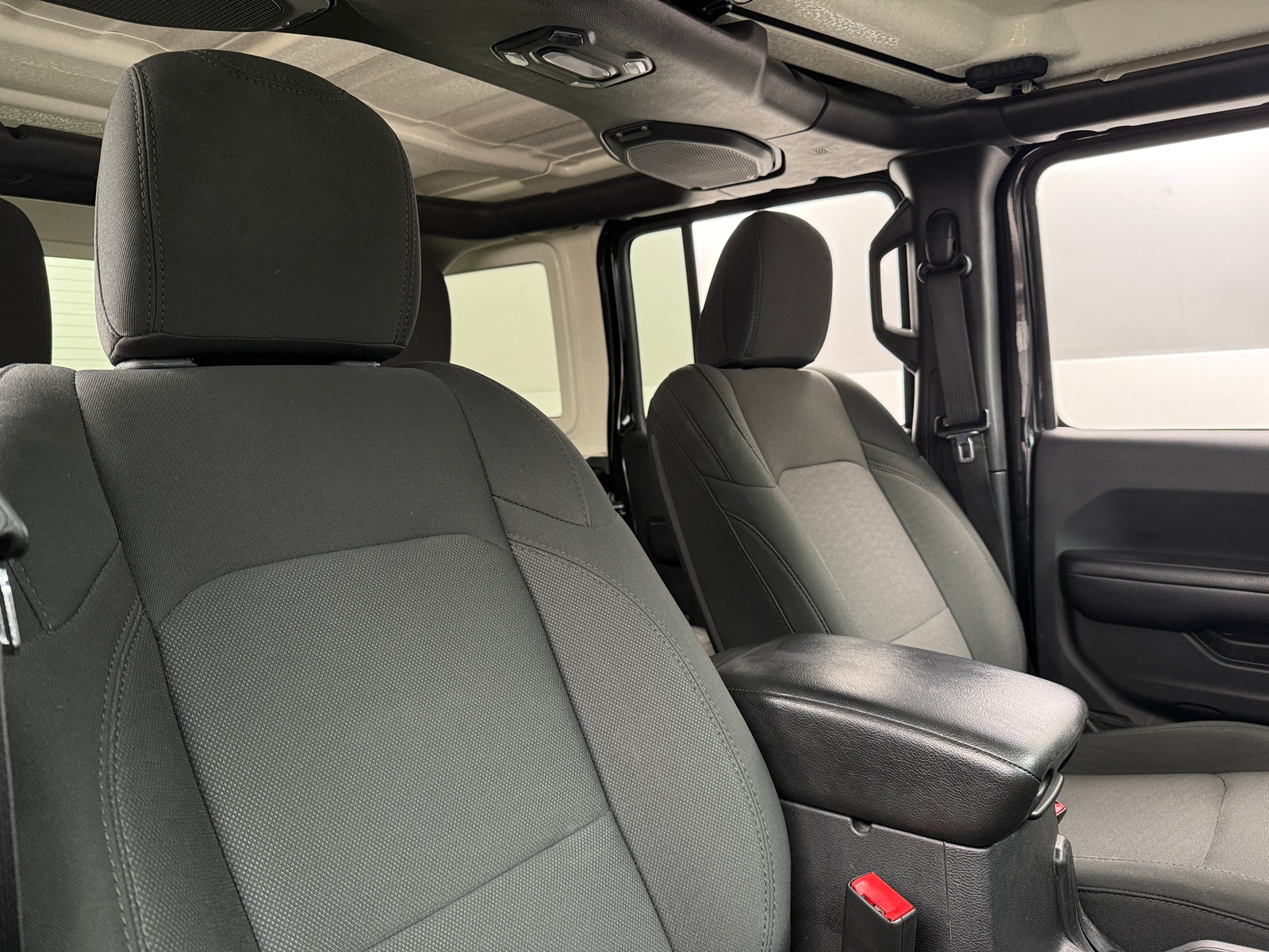 Thumbnail: 2019 Jeep Wrangler - 2