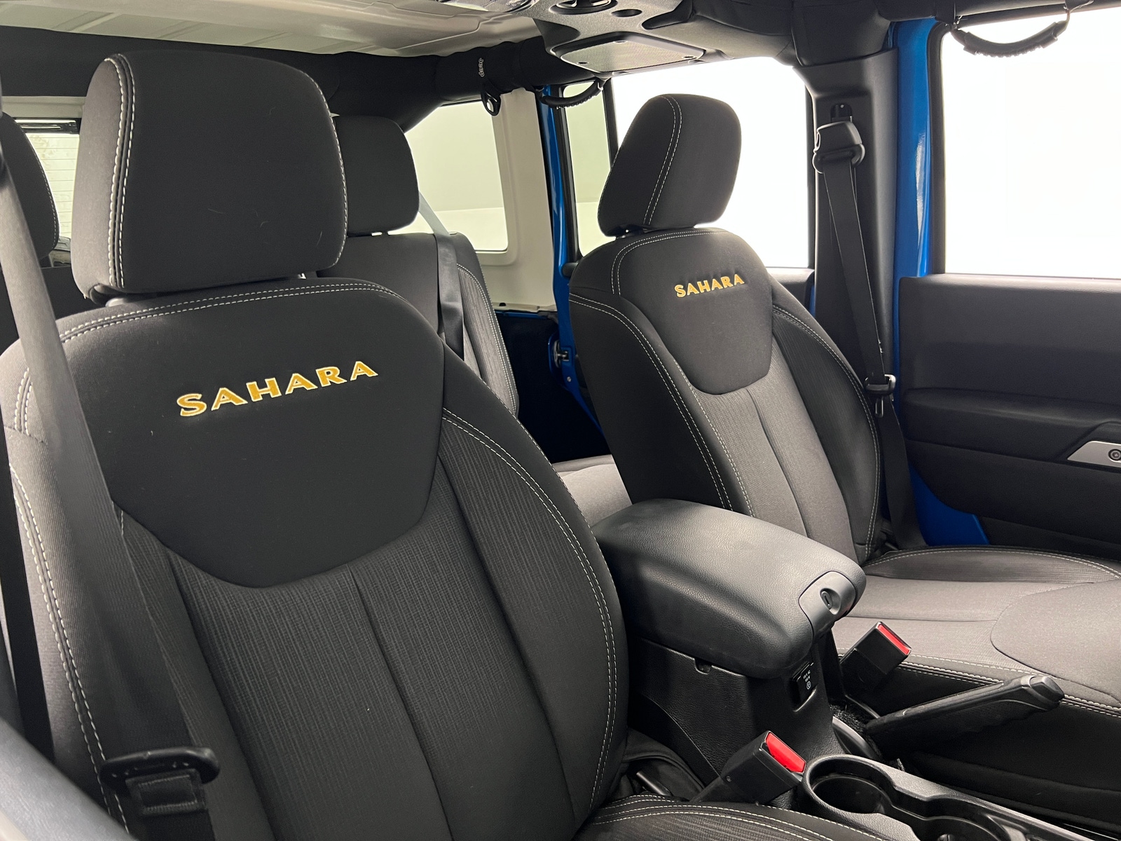 Thumbnail: 2015 Jeep Wrangler - 2