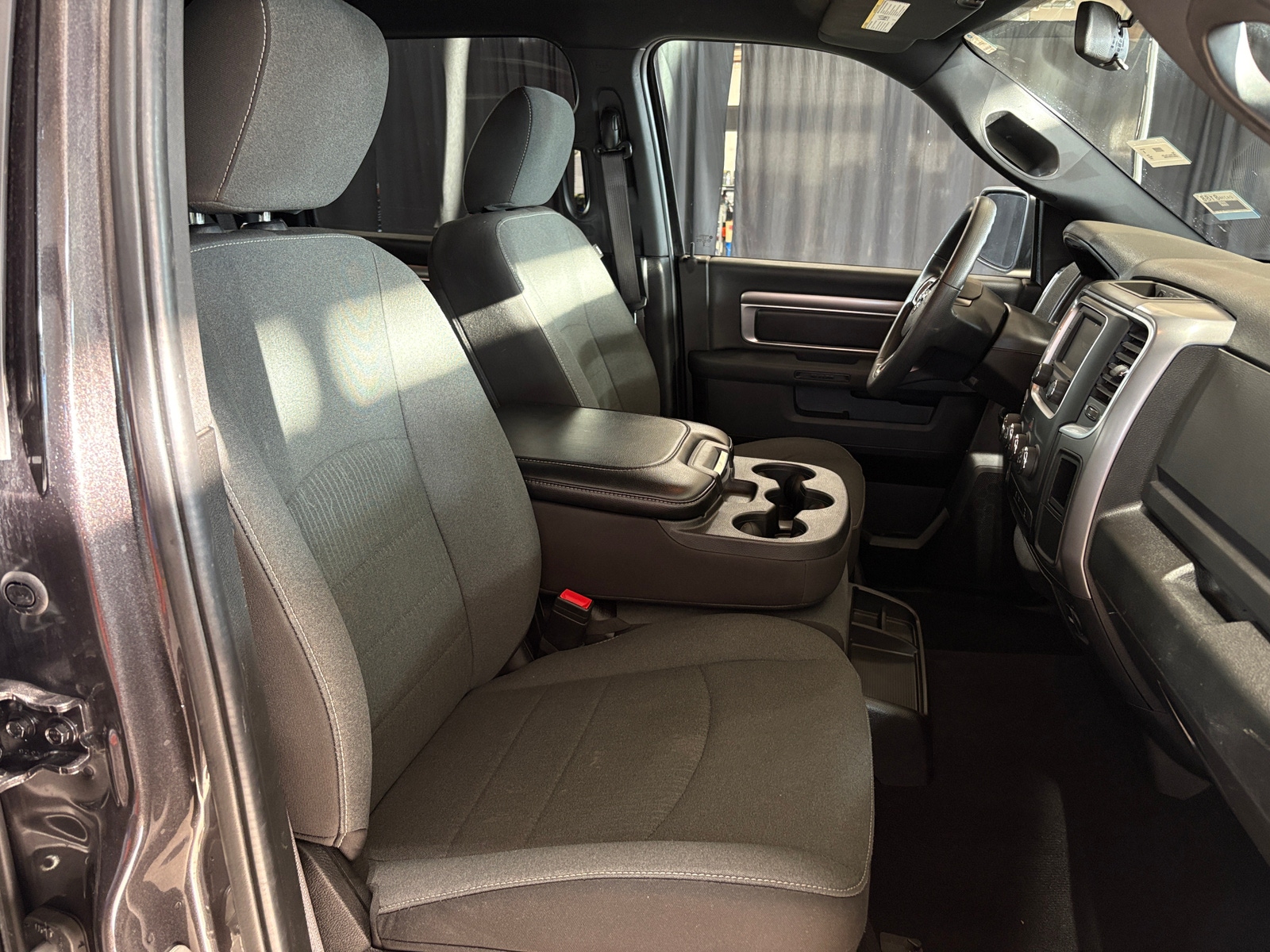 Thumbnail: 2024 RAM 1500 Classic - 2