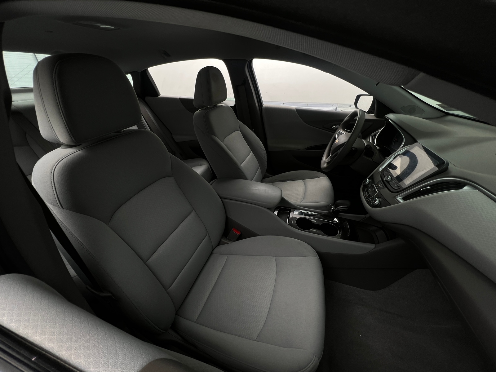 Thumbnail: 2022 Chevrolet Malibu - 2