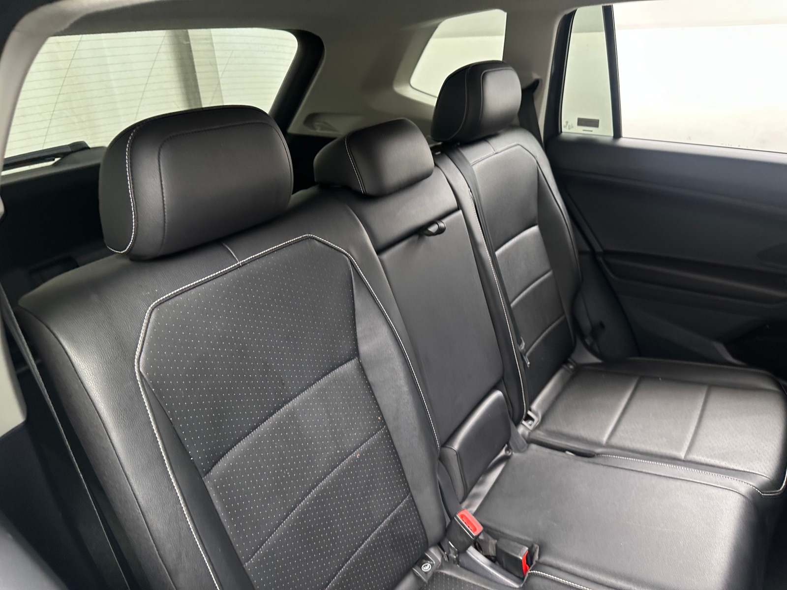 Thumbnail: 2021 Volkswagen Tiguan - 5