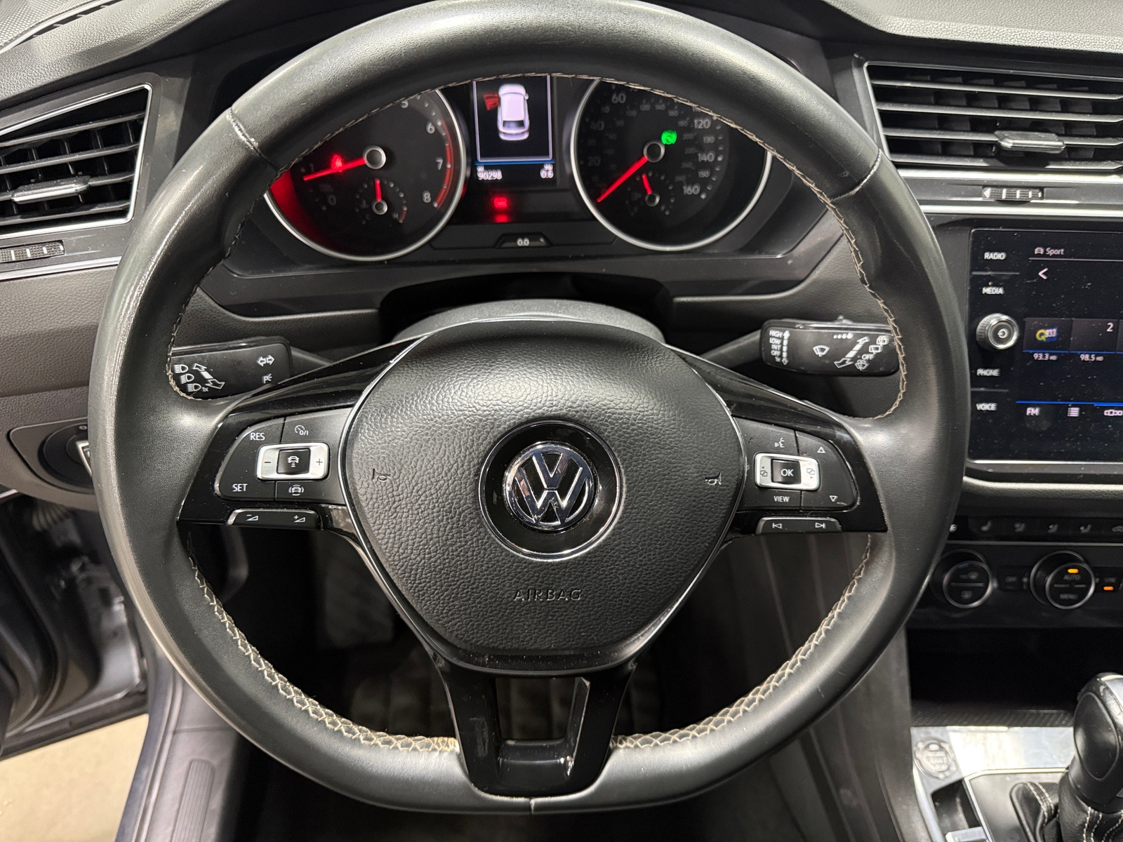 Thumbnail: 2021 Volkswagen Tiguan - 4