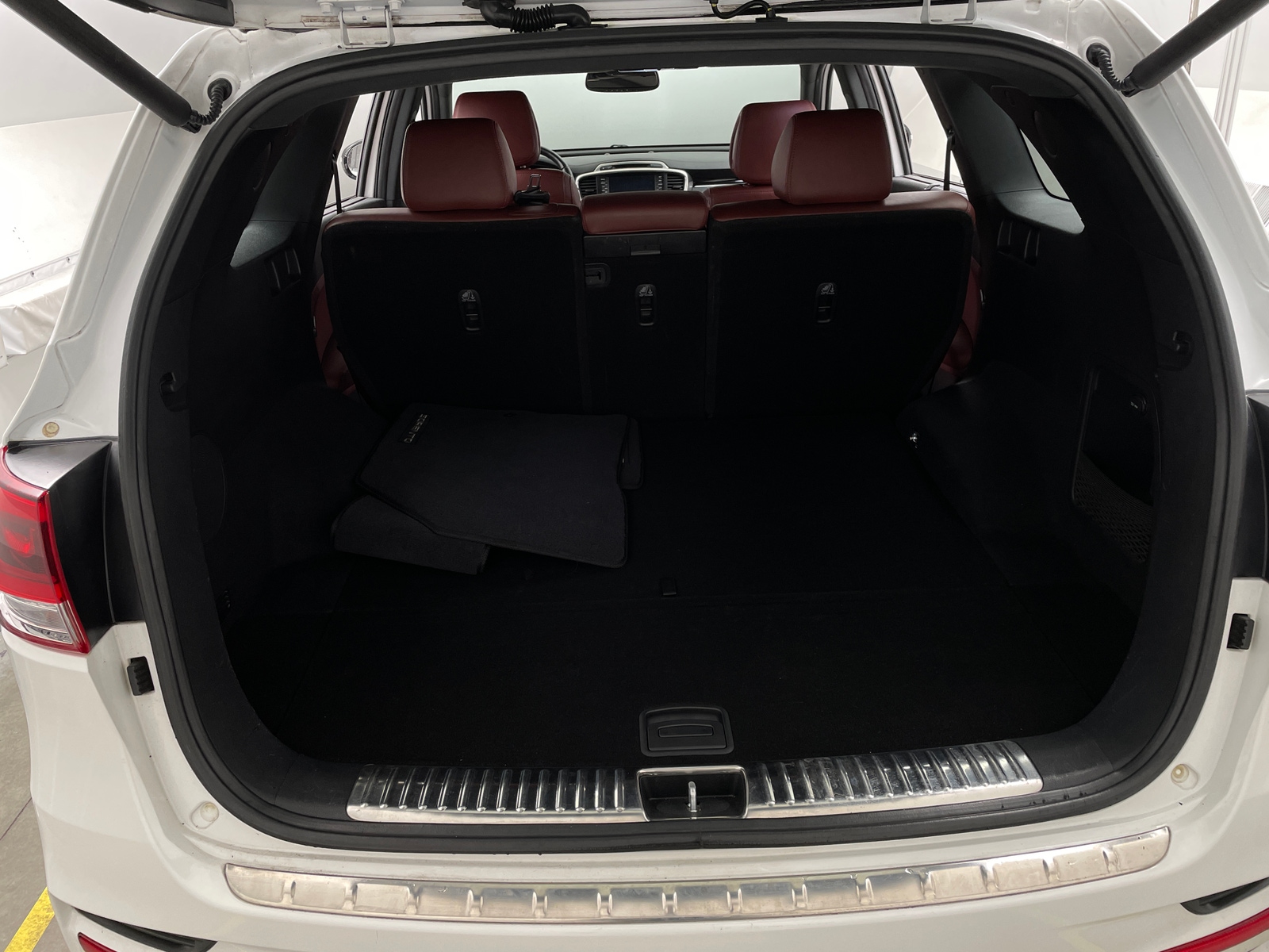 Thumbnail: 2016 Kia Sorento - 6