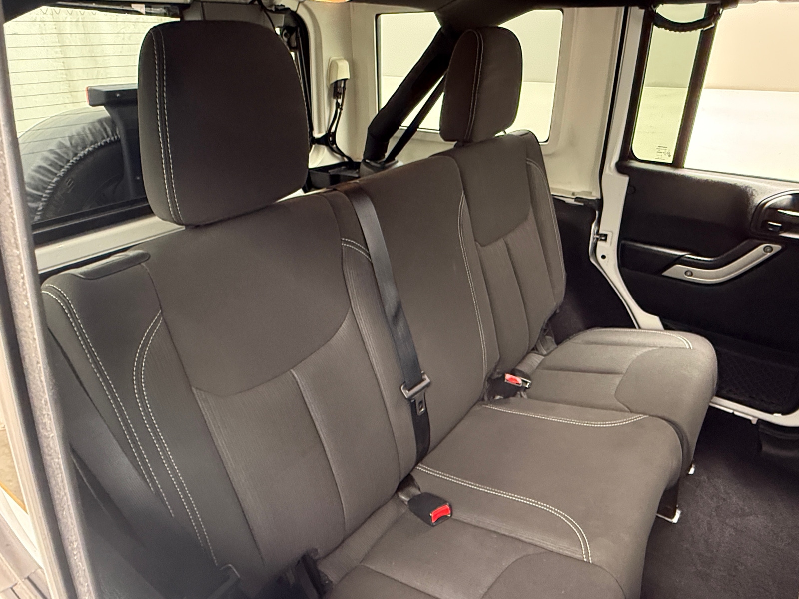 Thumbnail: 2017 Jeep Wrangler - 6